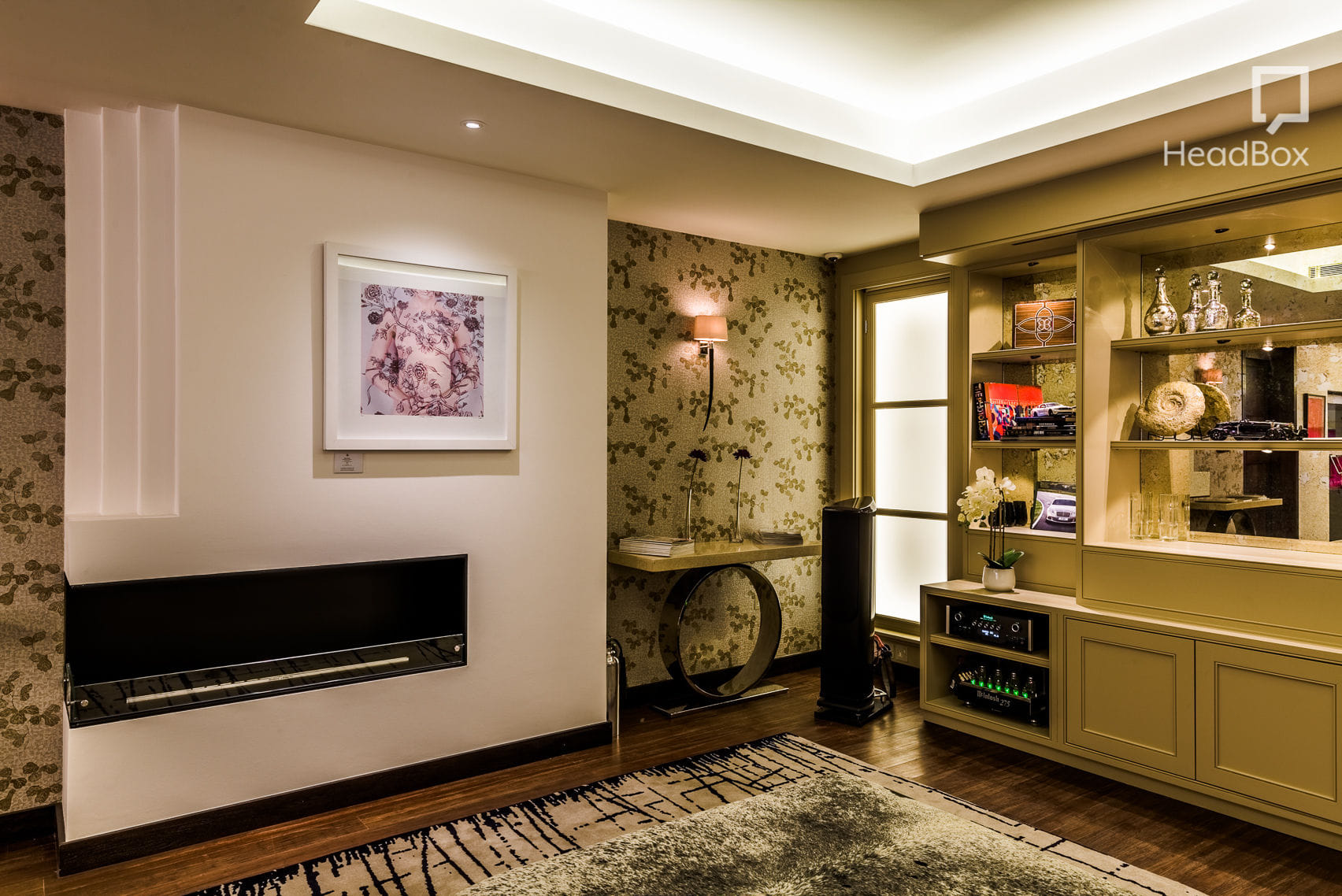 The Apartment Lounge  1