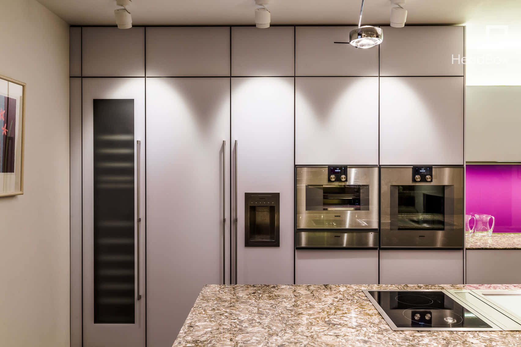 The Apartment Lounge 6