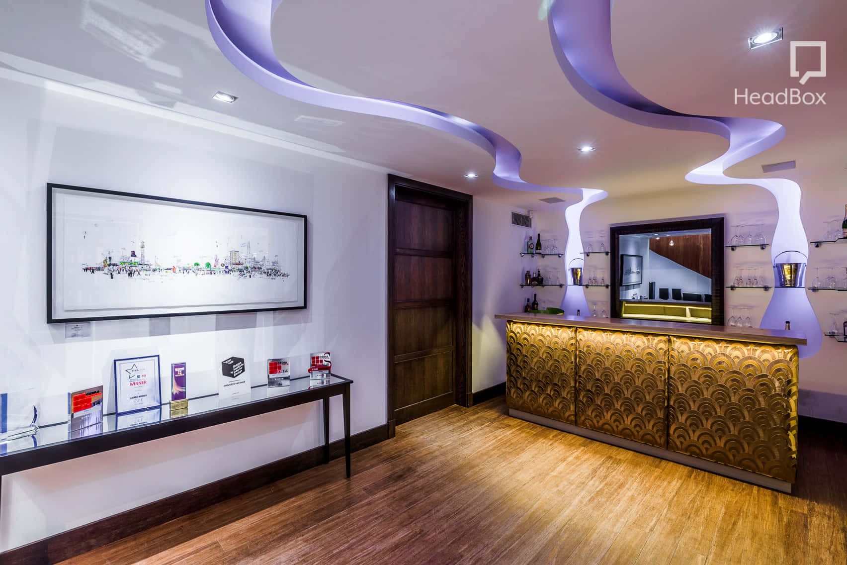 The Apartment Lounge 13