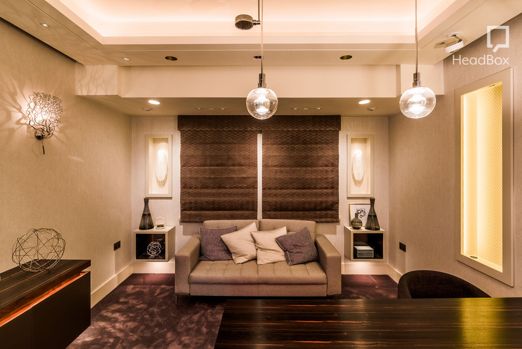 The Apartment Lounge  16