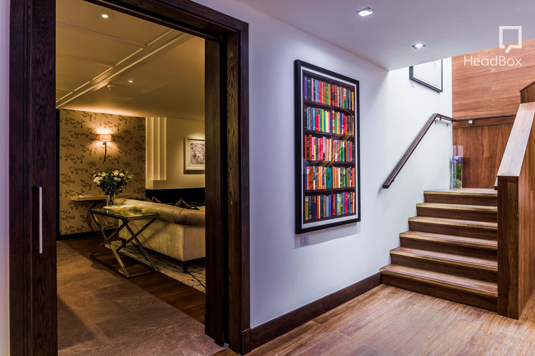 The Apartment Lounge 24