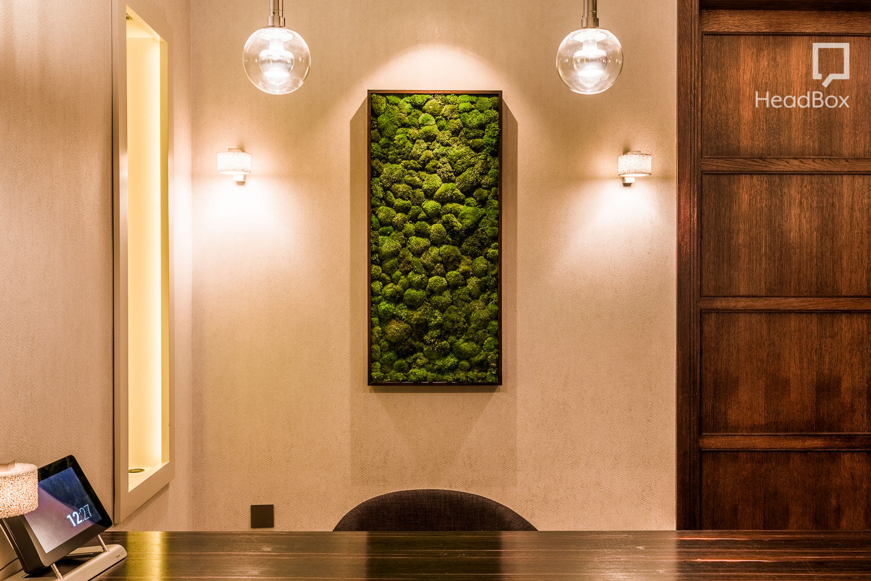 The Apartment Lounge  26