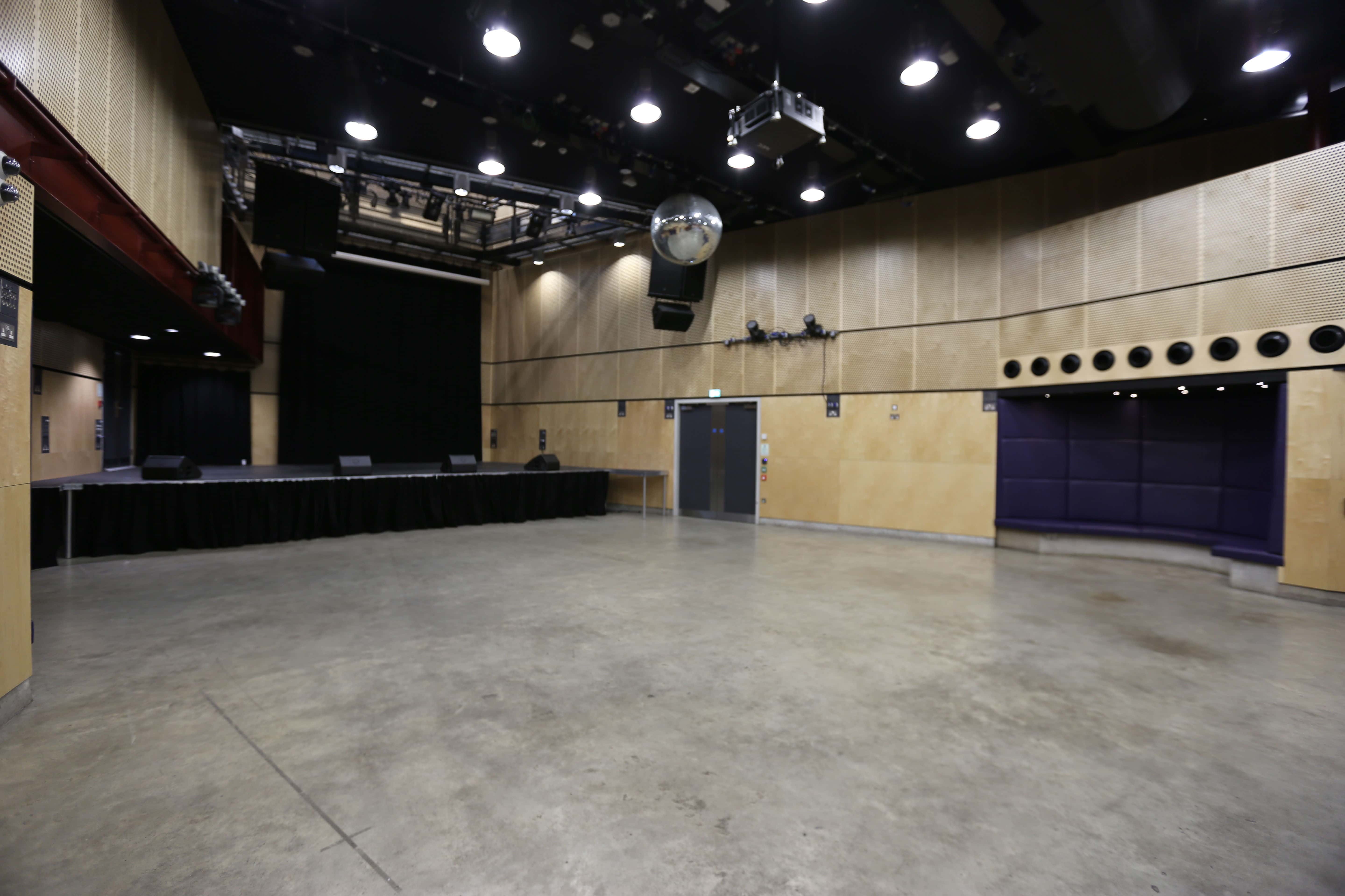 Modern Conferences 3