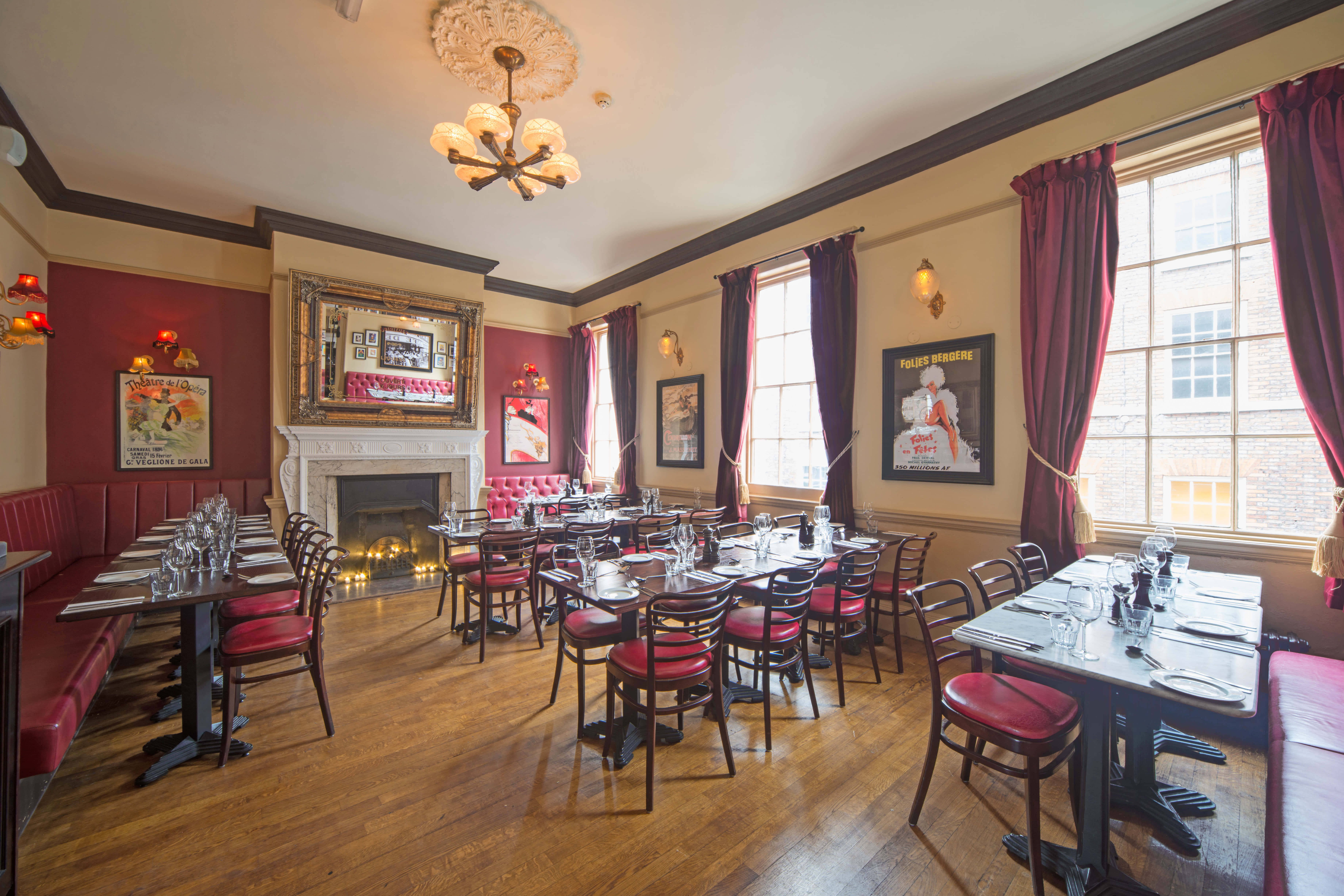 First Floor Front Room & Snug 0