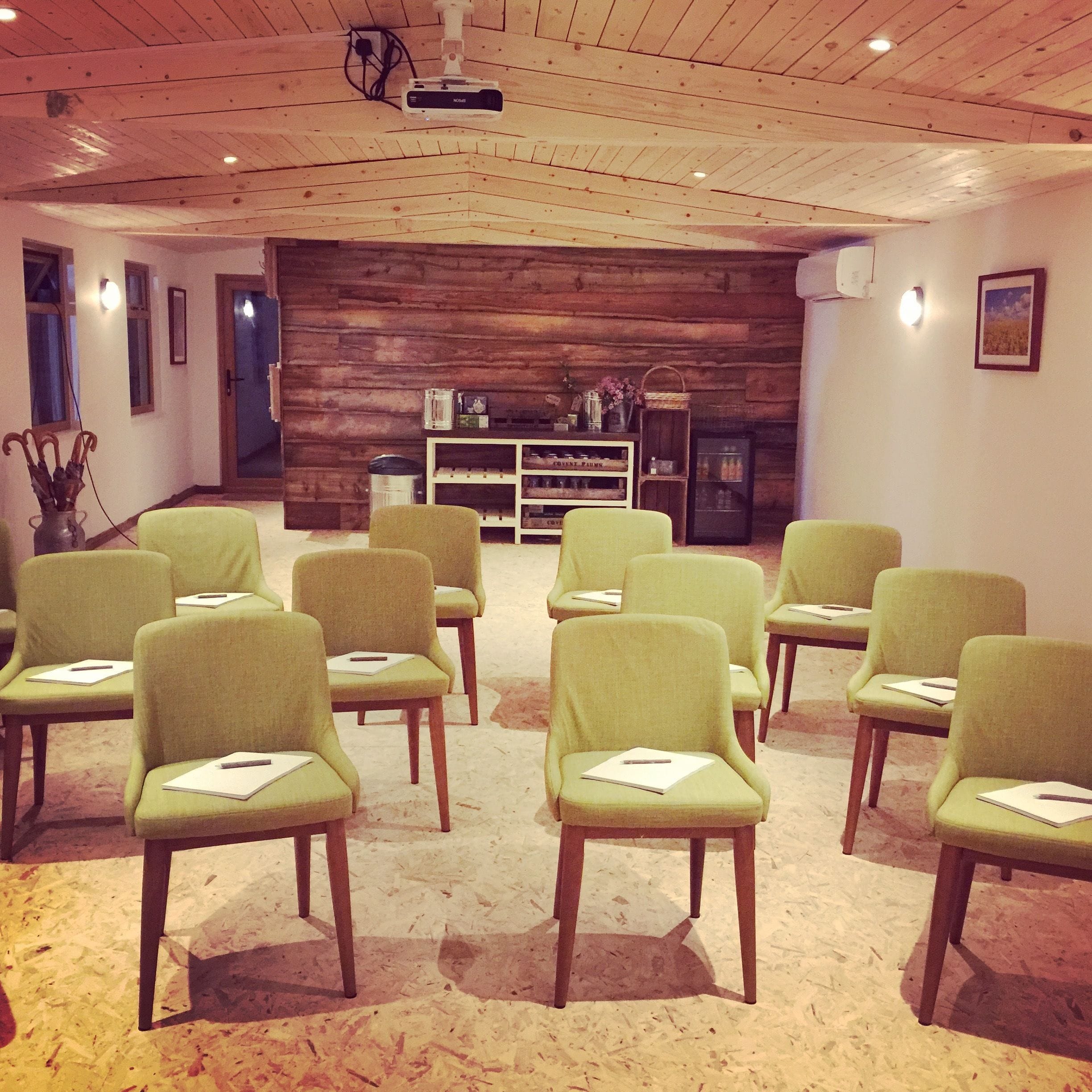 The Peaceful, Relaxing, Inspirational Barn 6