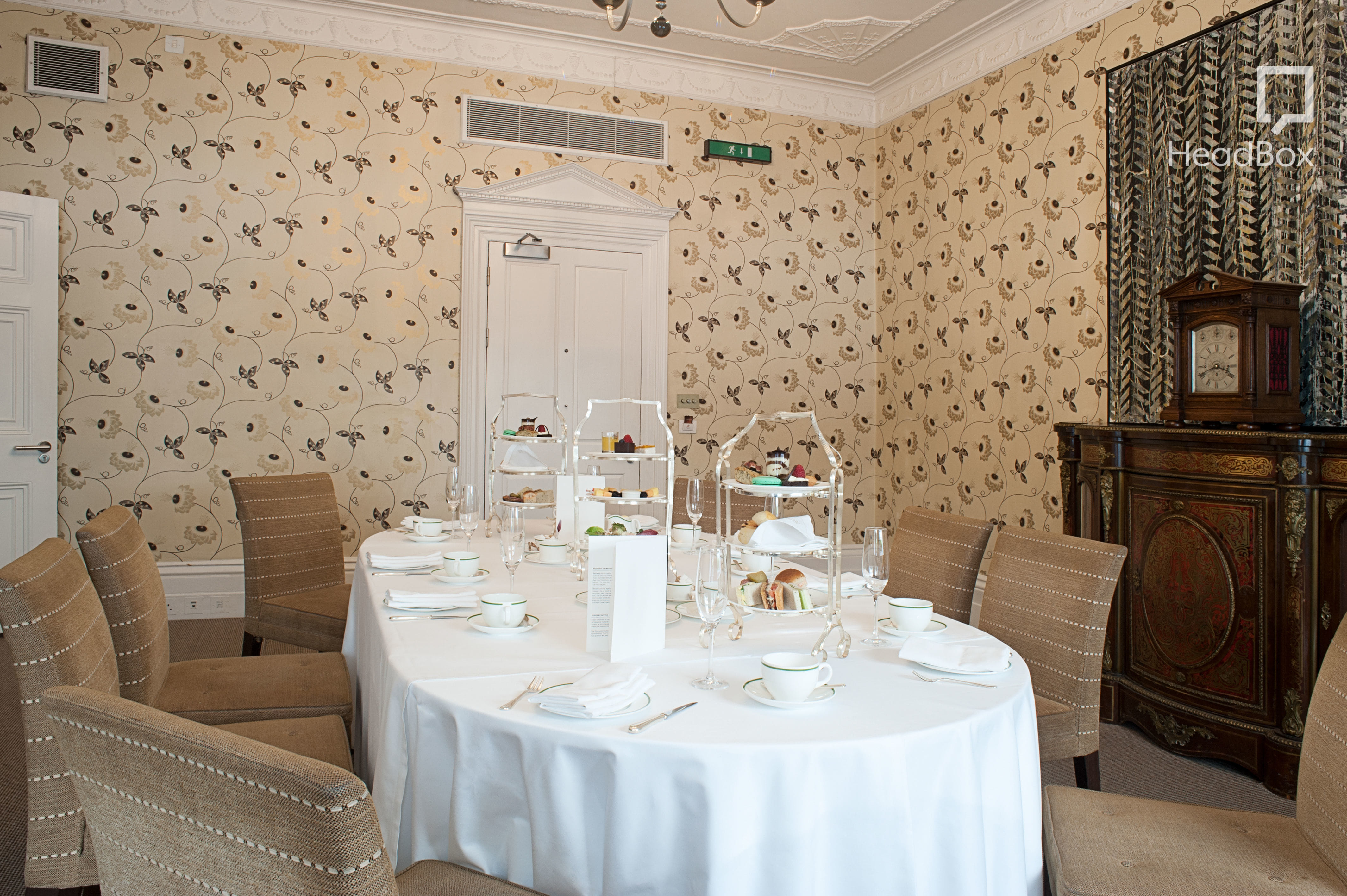 The Lord Byron Room 3