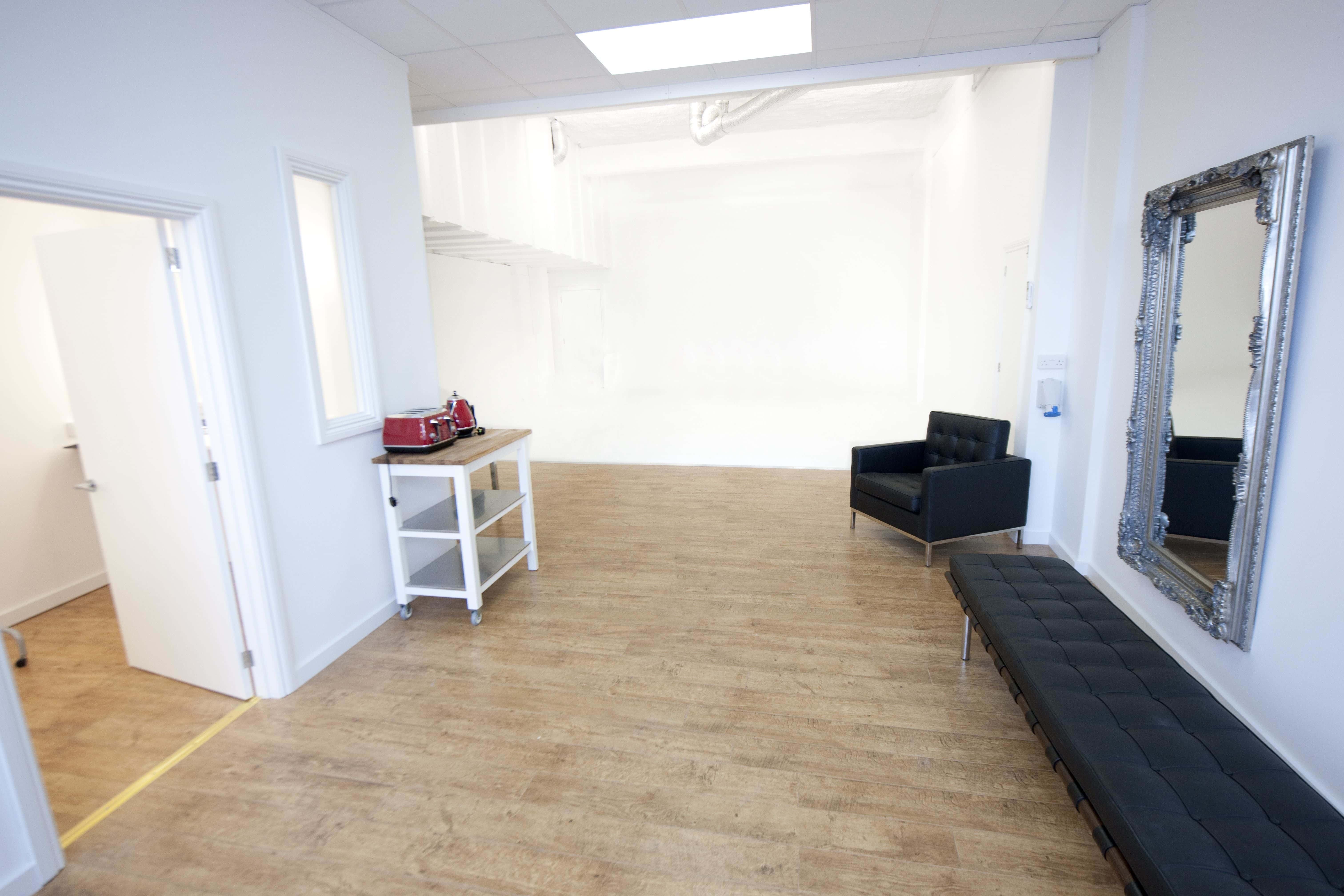 Studio 3 4