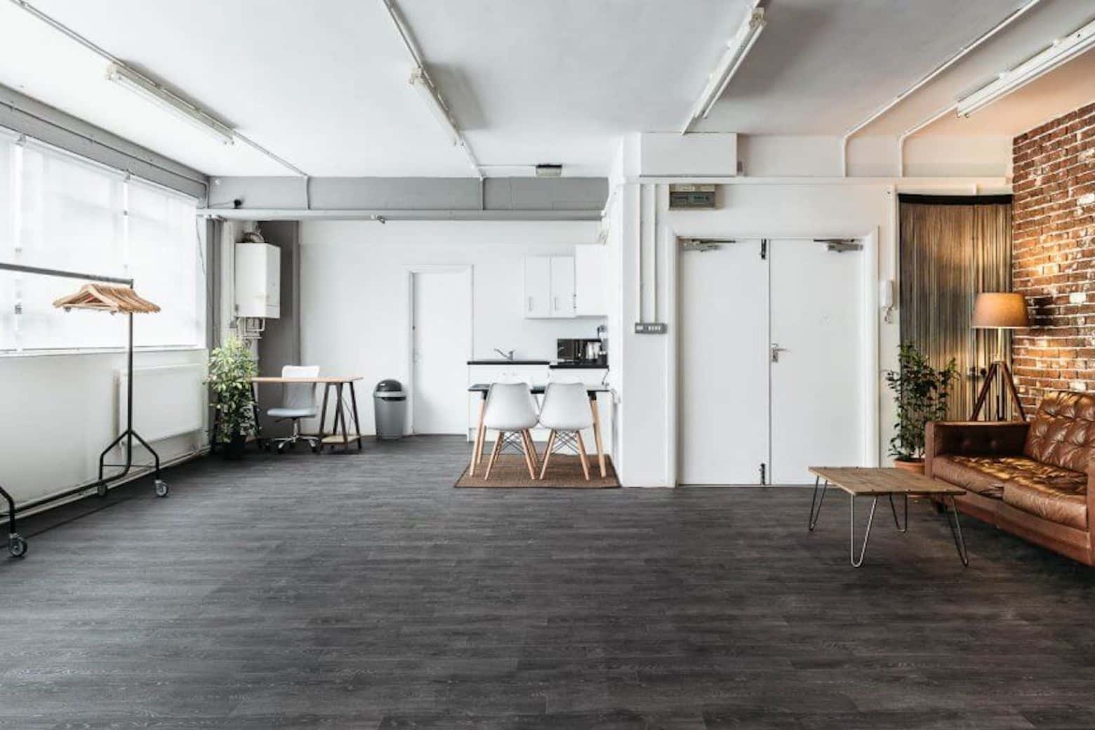 Photography - Filming - Event venue. 0