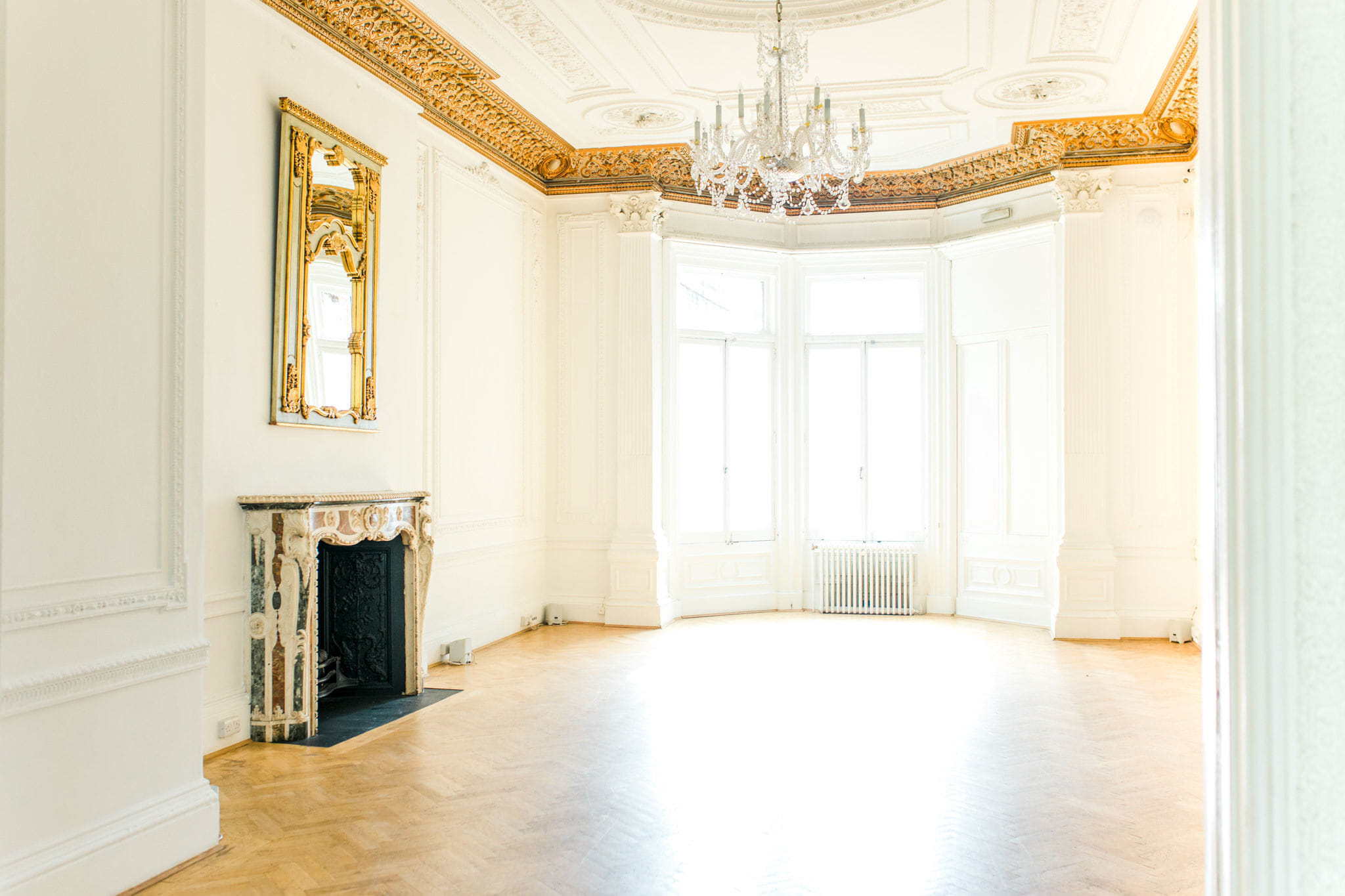 The Oak Room and Grand Gallery 15