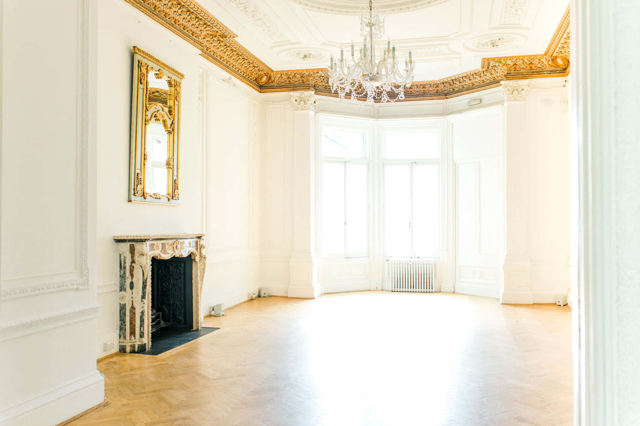 The Oak Room and Grand Gallery 15