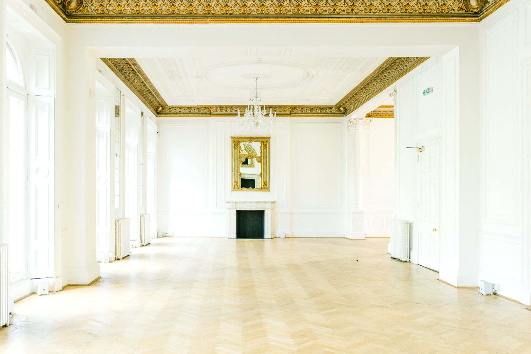 The Oak Room and Grand Gallery 16