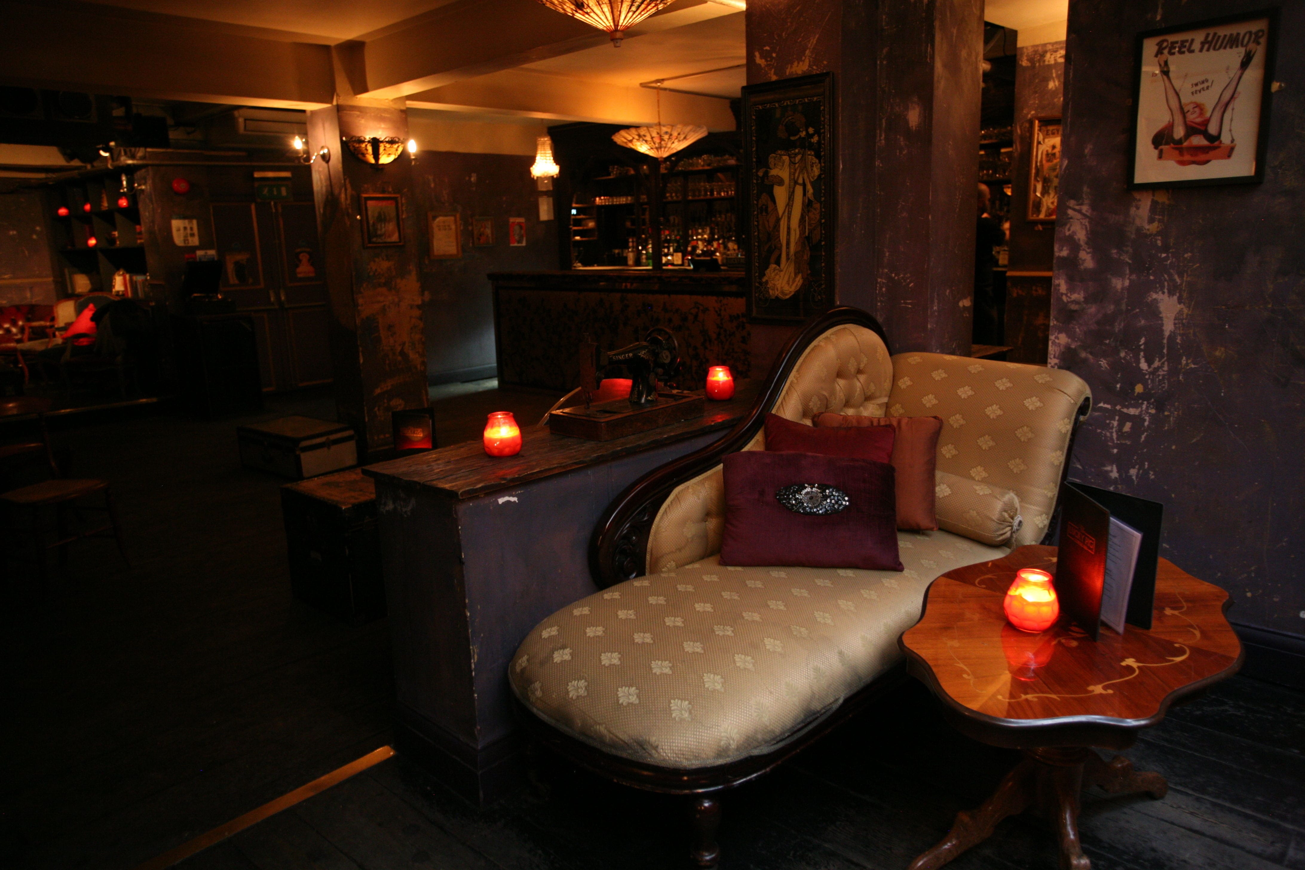 Christmas Hire, Area 8