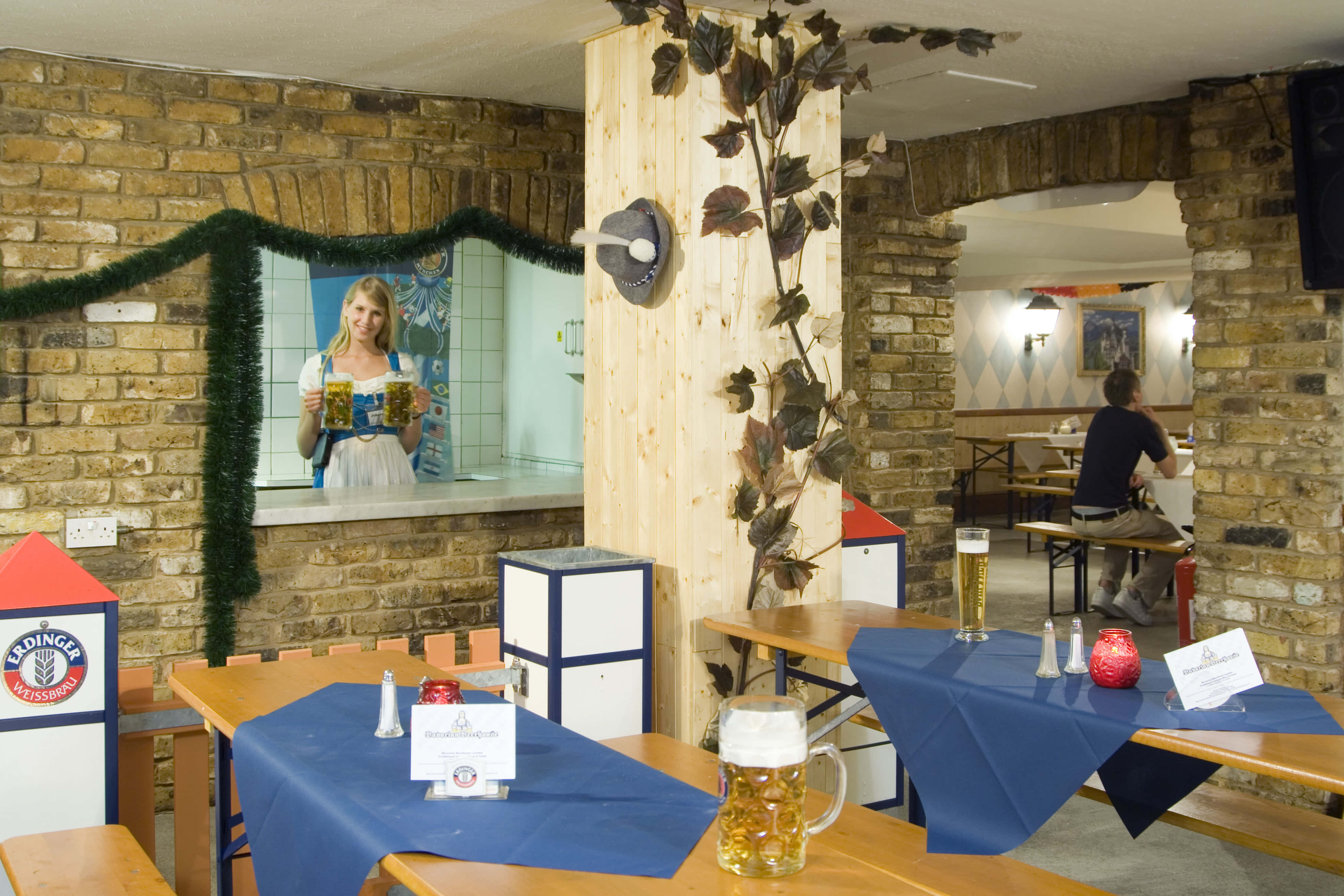 Large funtion rooms EC1 3