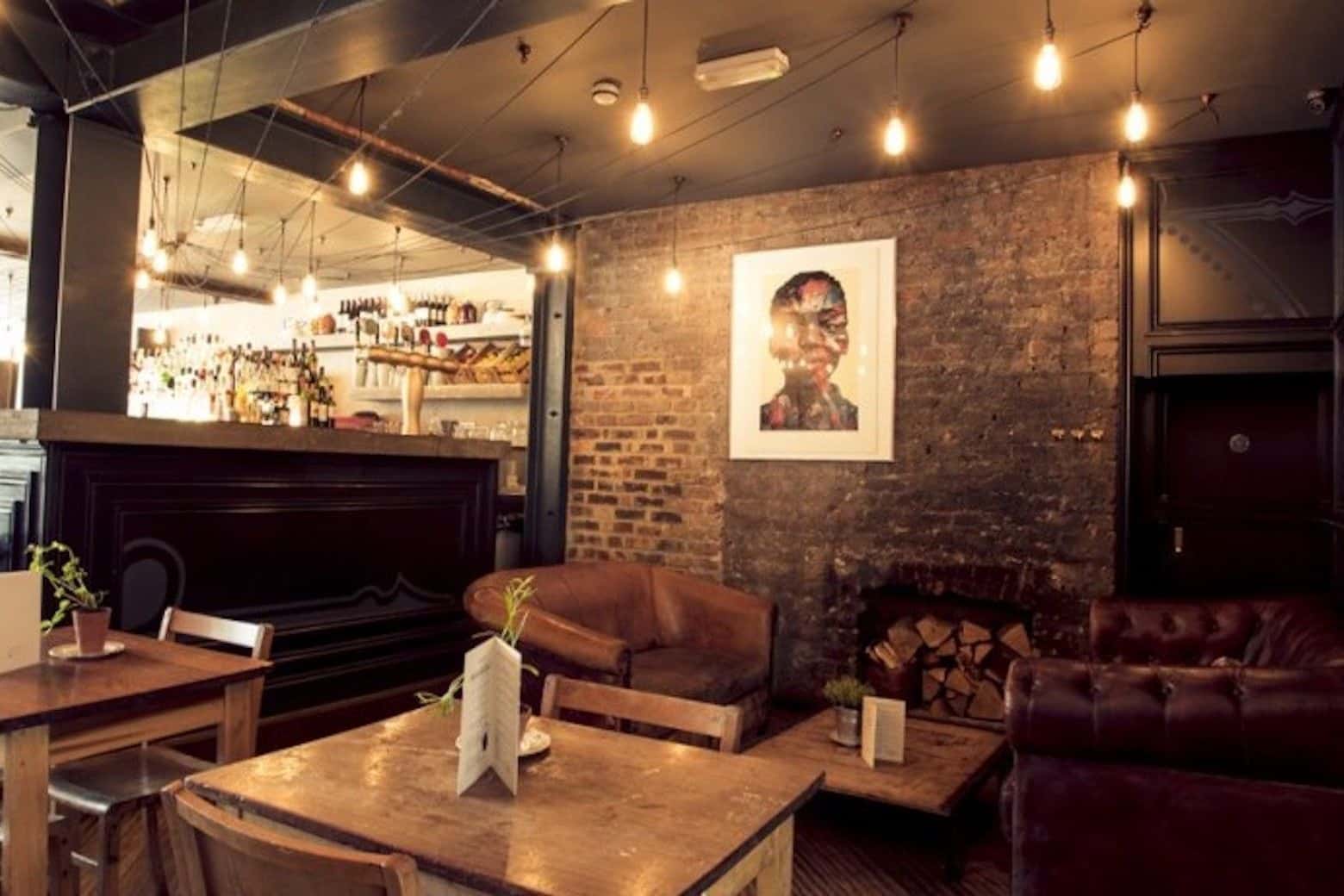 Bar and Restaurant 0