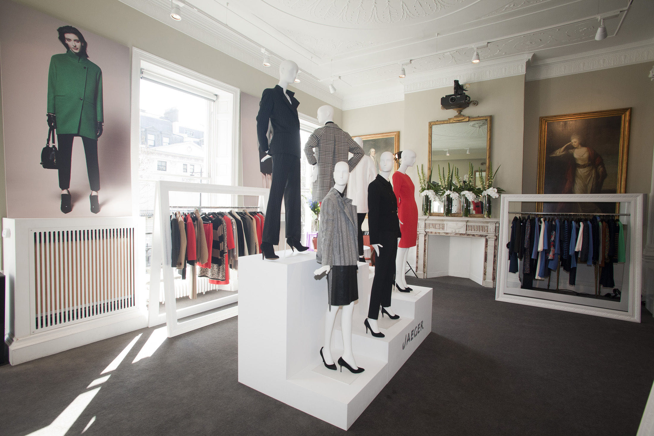 Council Chamber and Reception Room 11