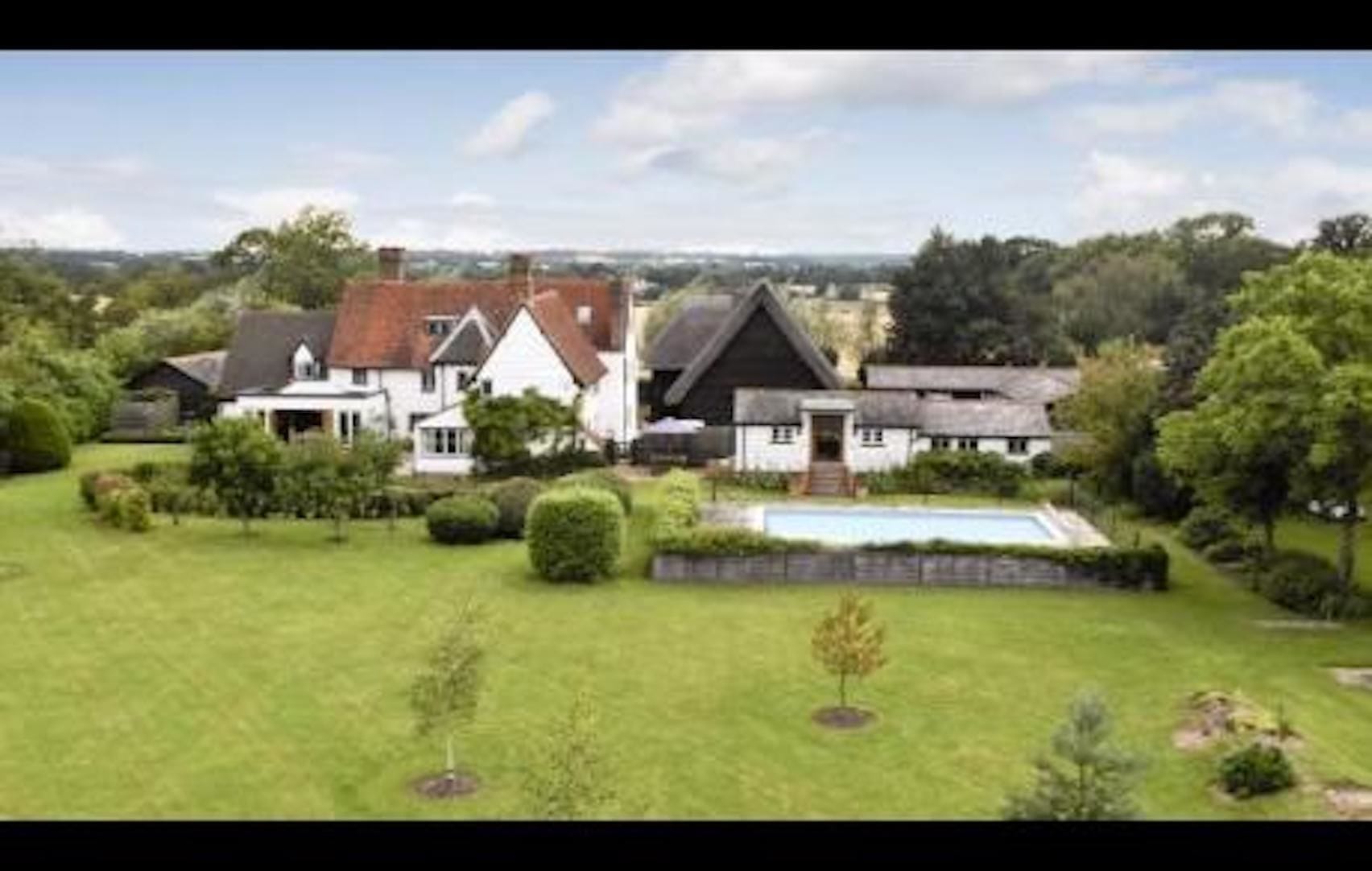 Hertfordshire Barn and Farmhouse 10