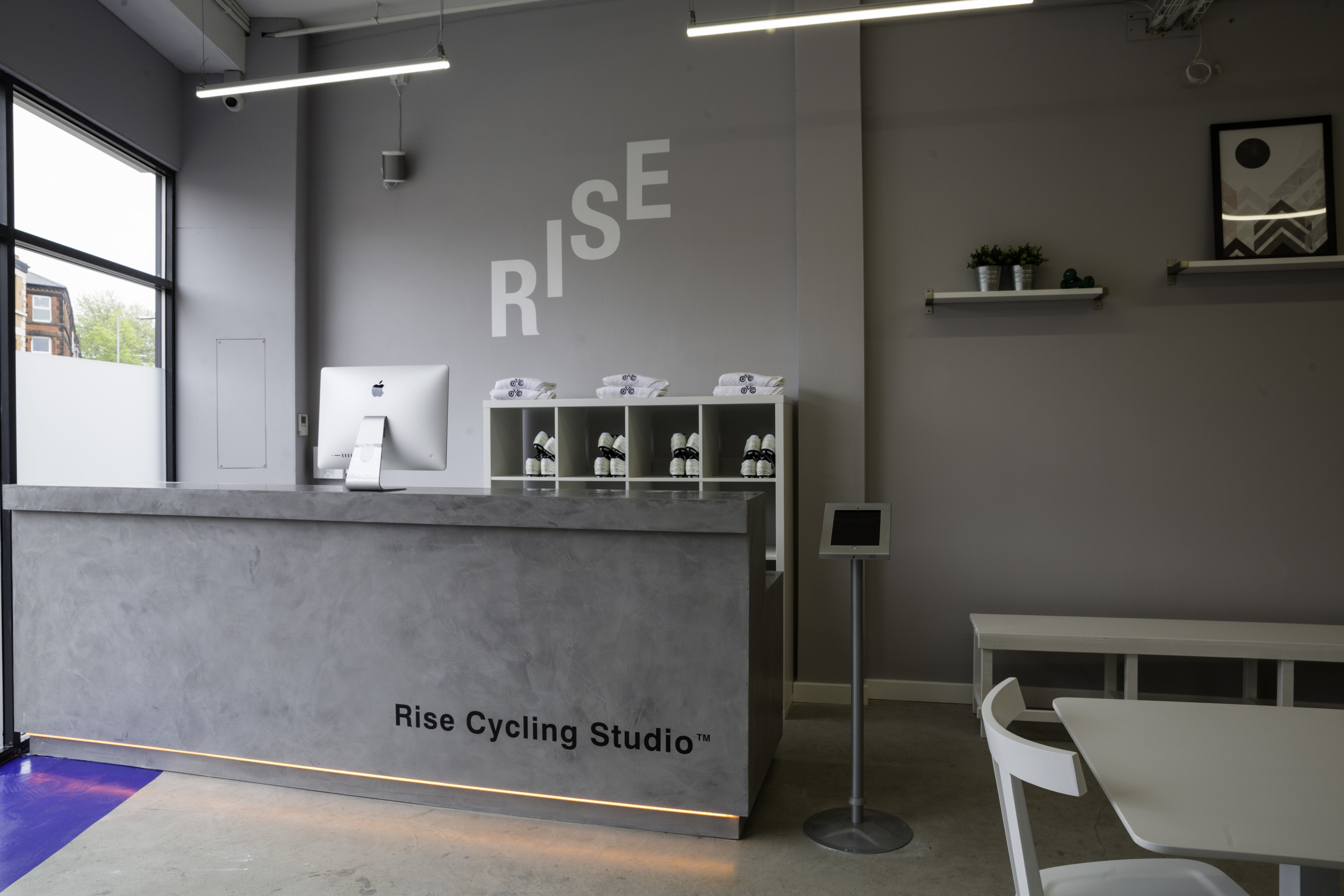 Rise Cycle Studio 15