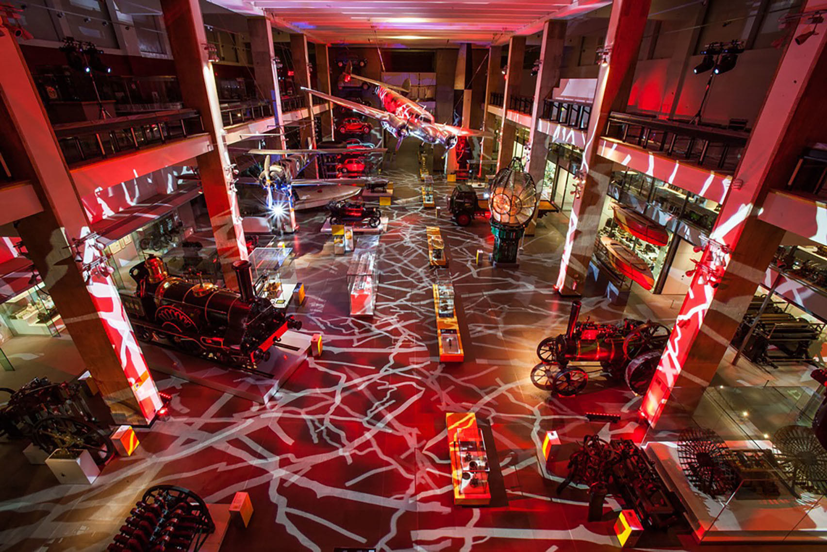 Making the Modern World 9