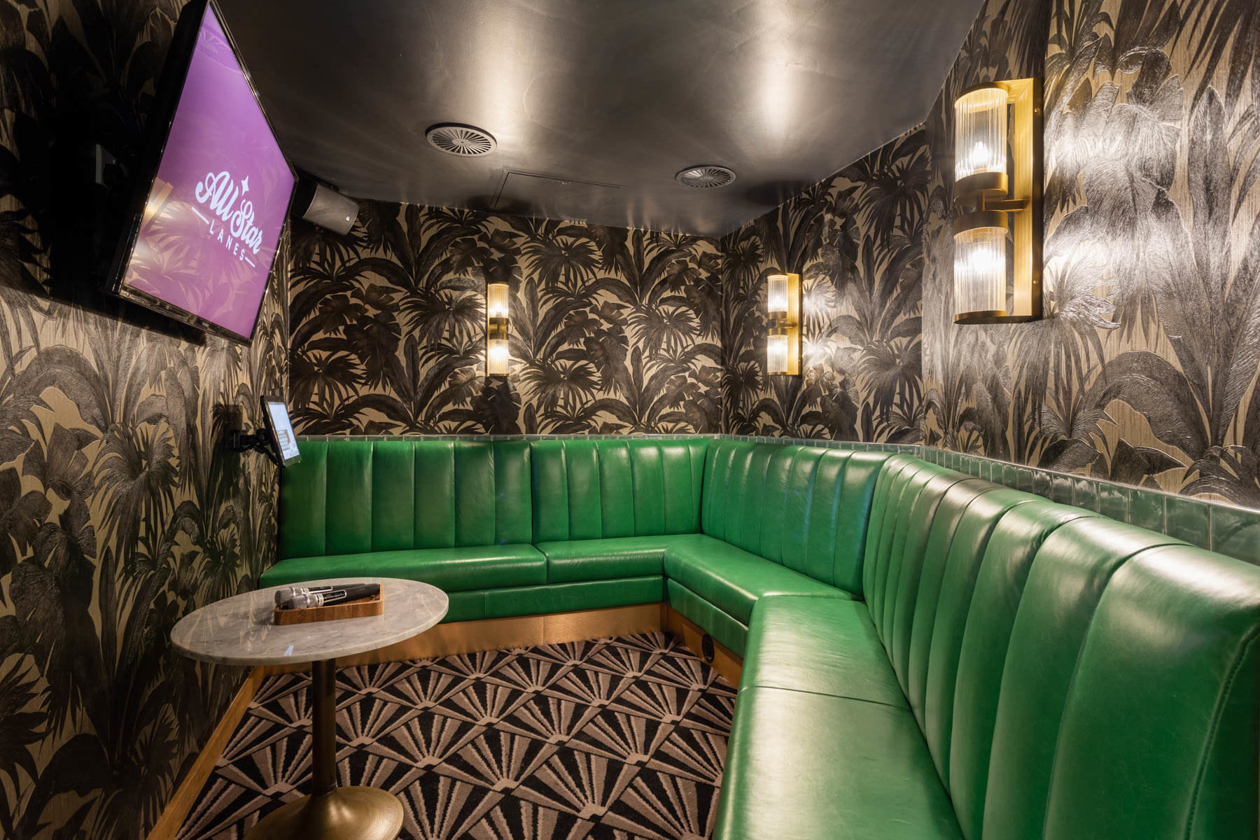 The Midnight Lounge 3