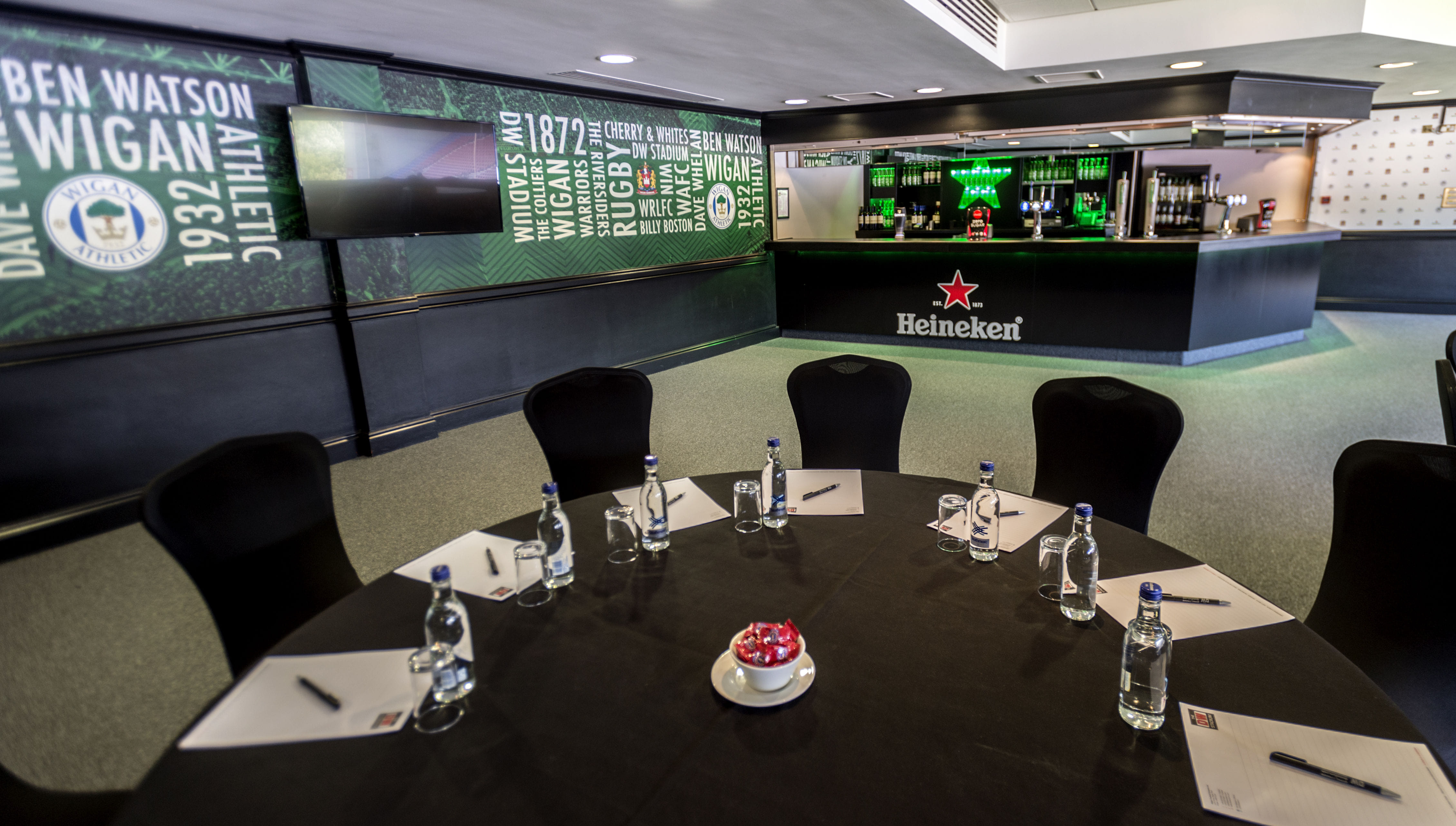 Heineken Lounge 1