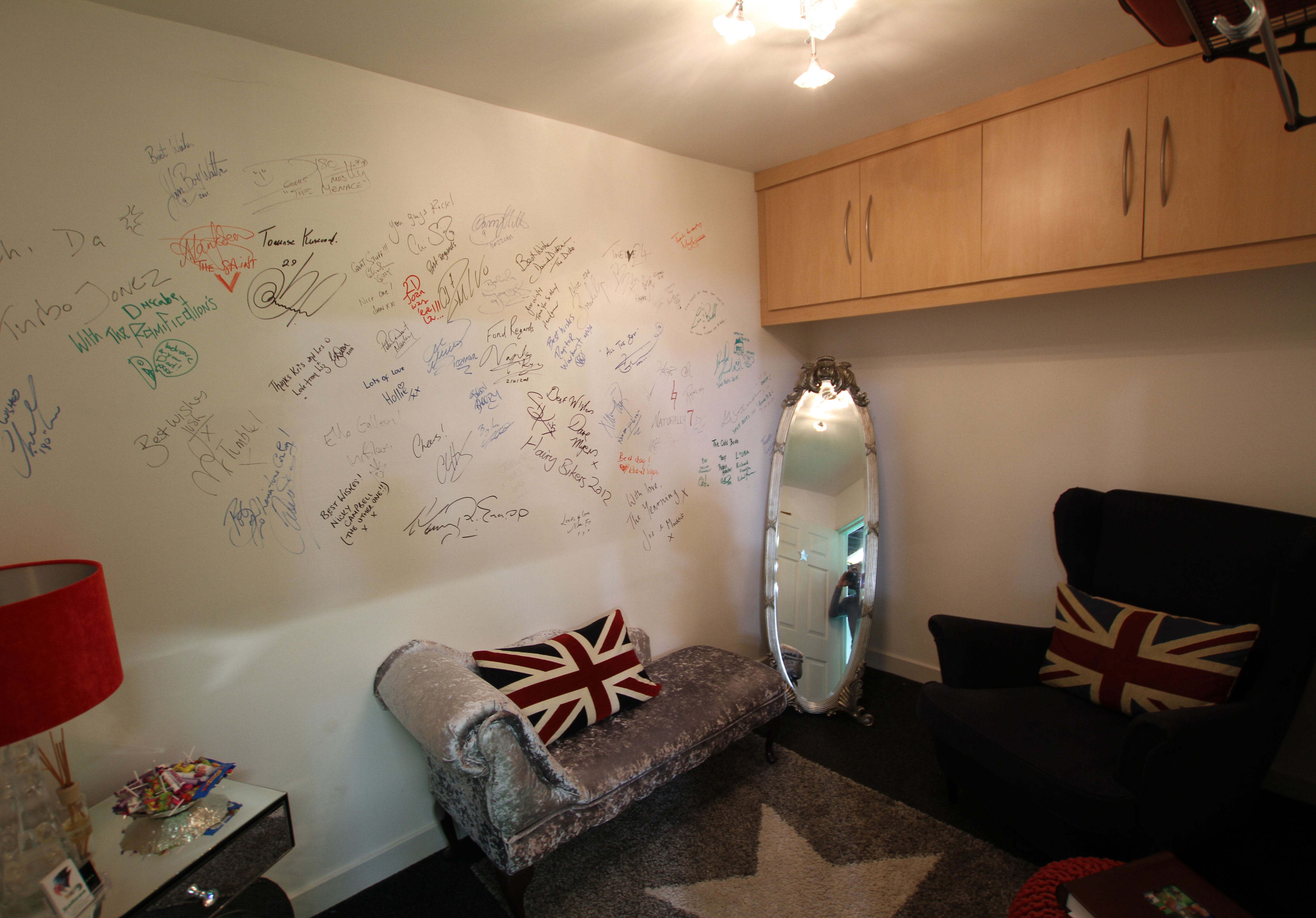 Infinity Cove Studio 6