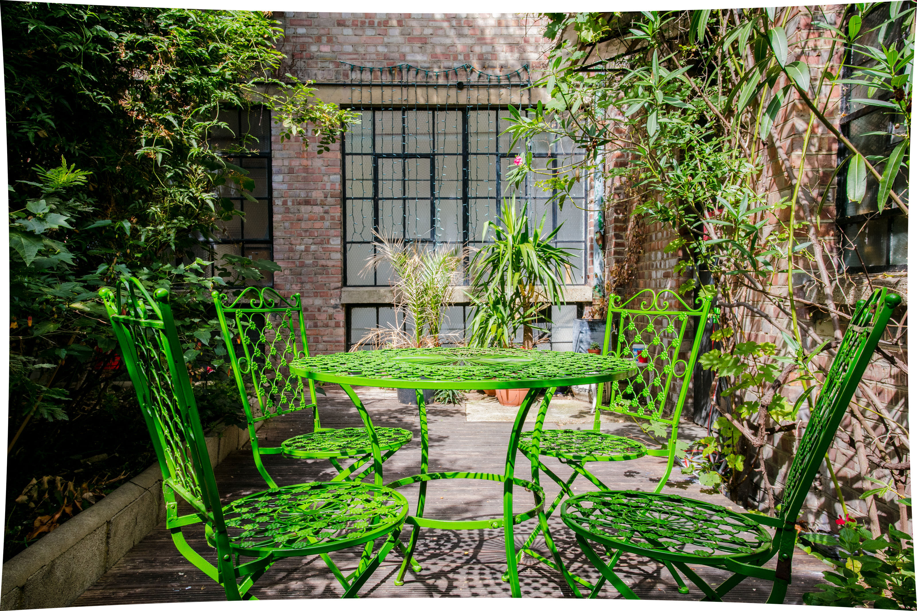 Photographic studio and studio kitchen 8