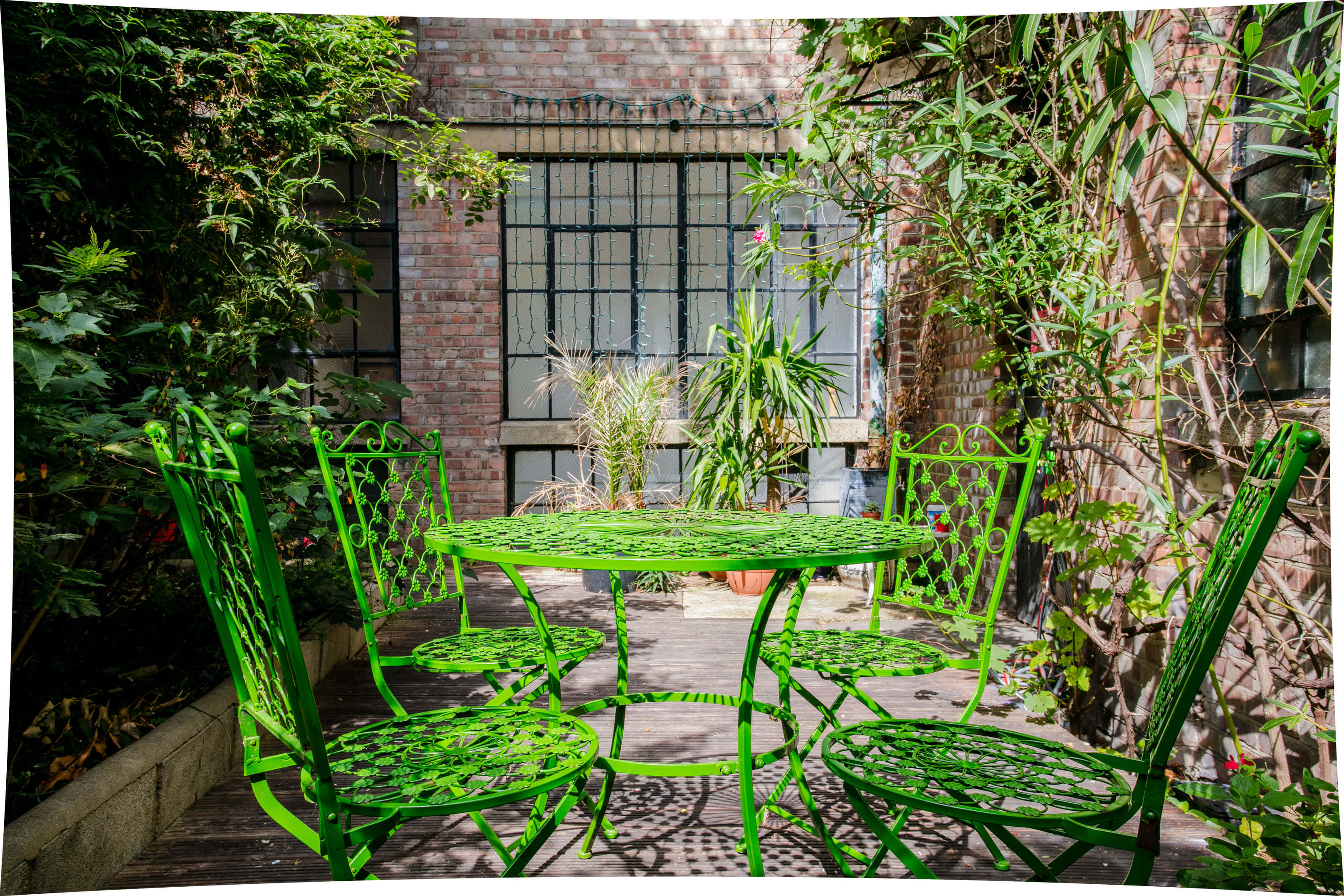 Photographic studio and studio kitchen 8