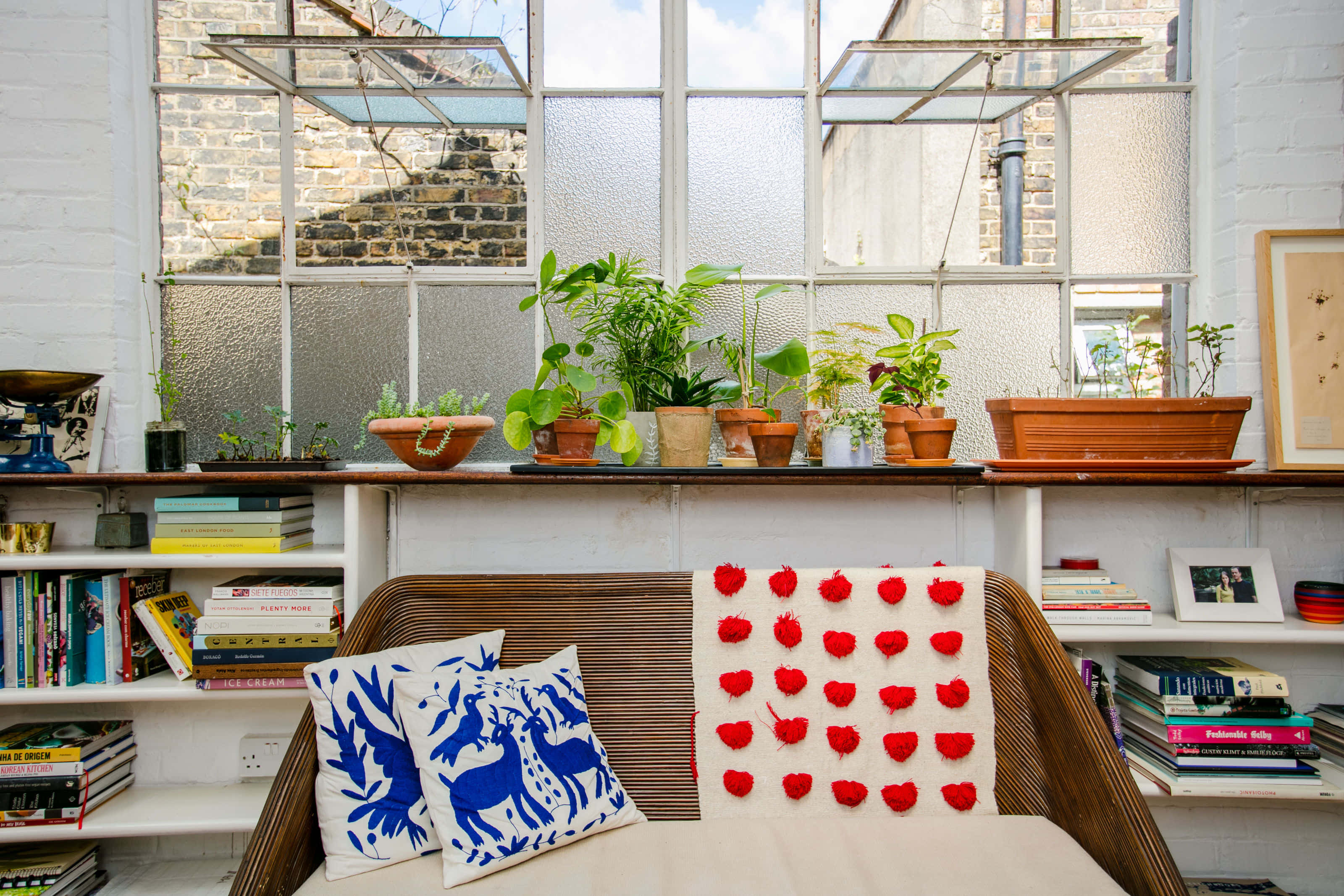 Photographic studio and studio kitchen 22