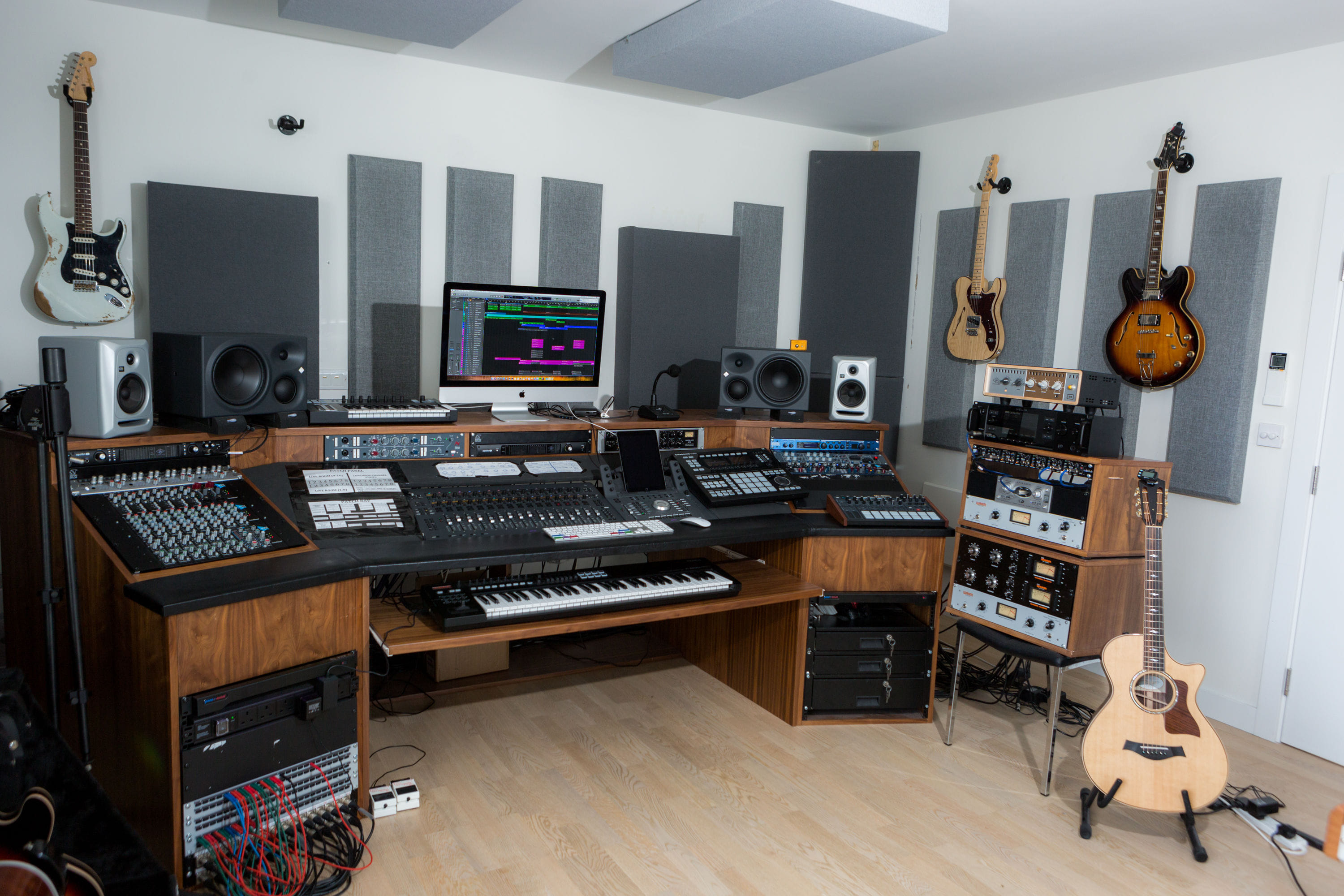 Stunning Penthouse Recording Studio in West London 3