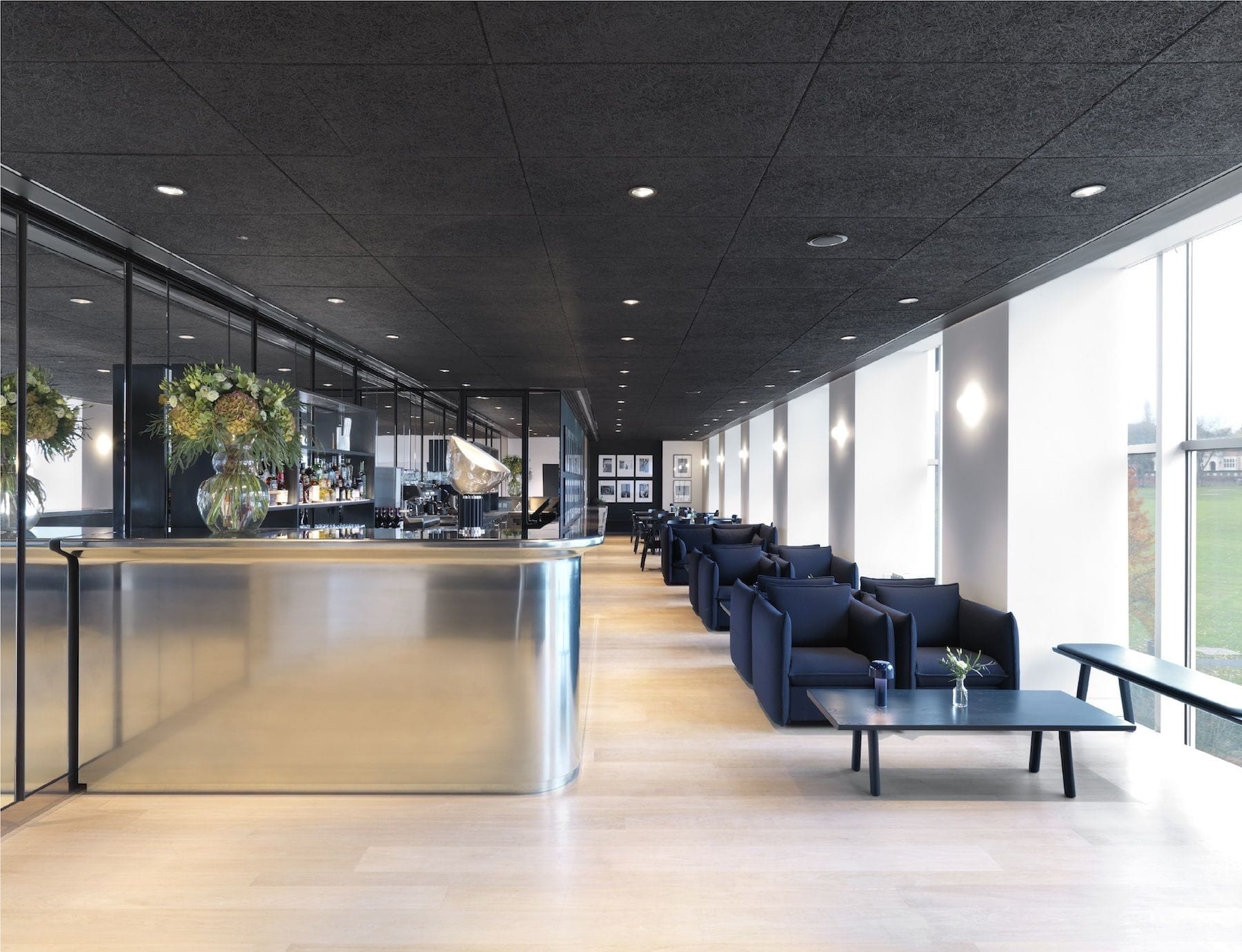 Chumsri & Luqman Lounge