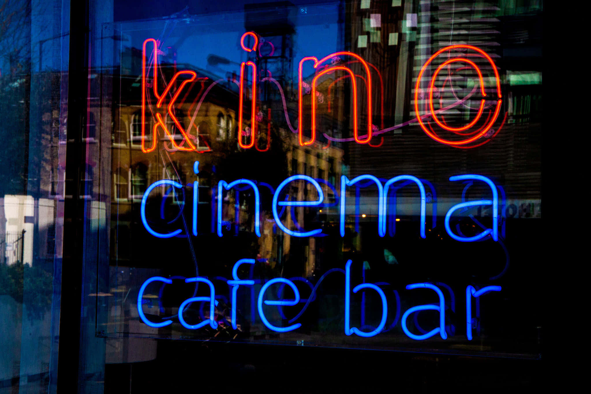 Cinema and Bar 6