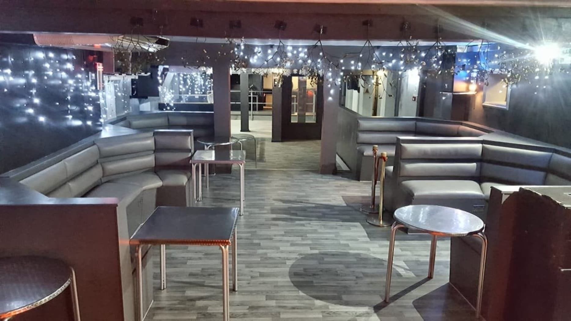 Cocktail Bar & Lounge, Dance Floor & Stage 2