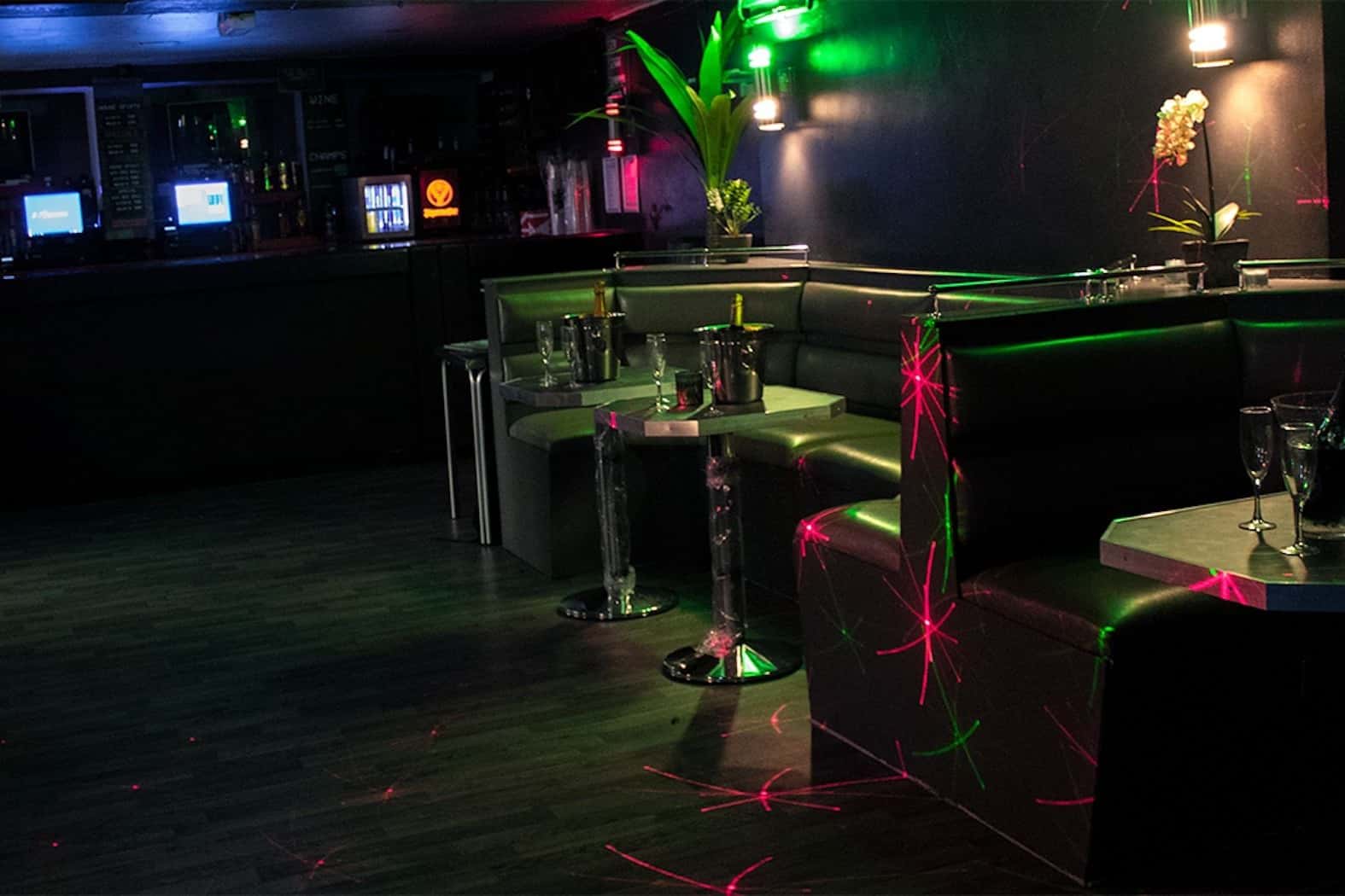 Cocktail Bar & Lounge, Dance Floor & Stage 0