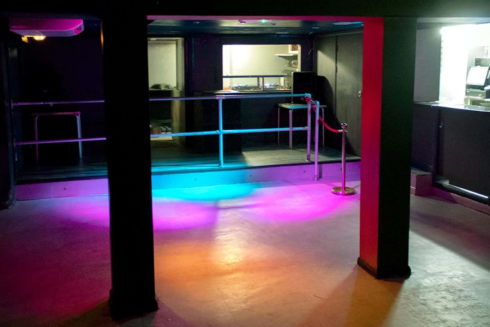 Cocktail Bar & Lounge, Dance Floor & Stage 3