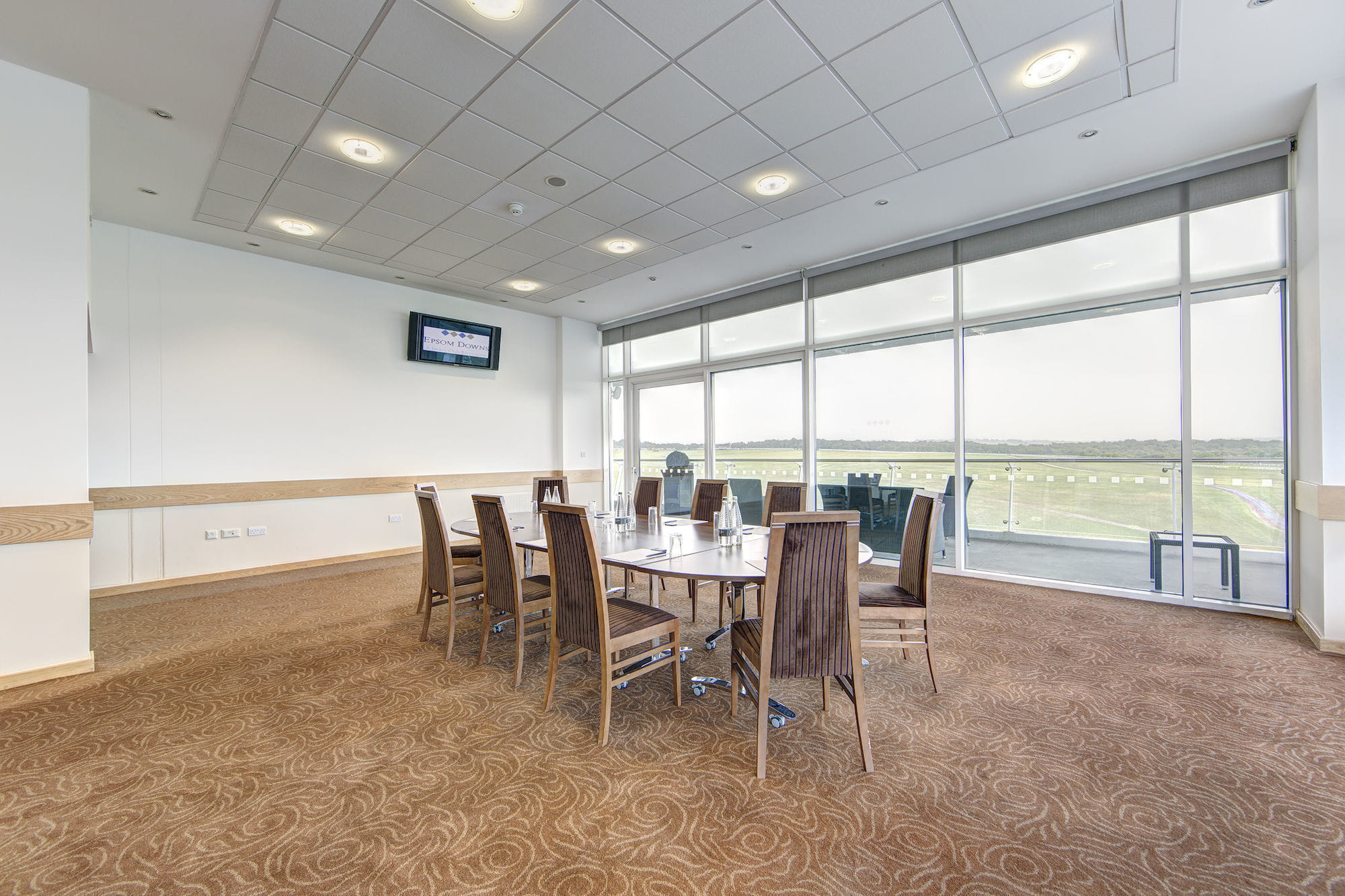 Duchess's Stand Single Box 1