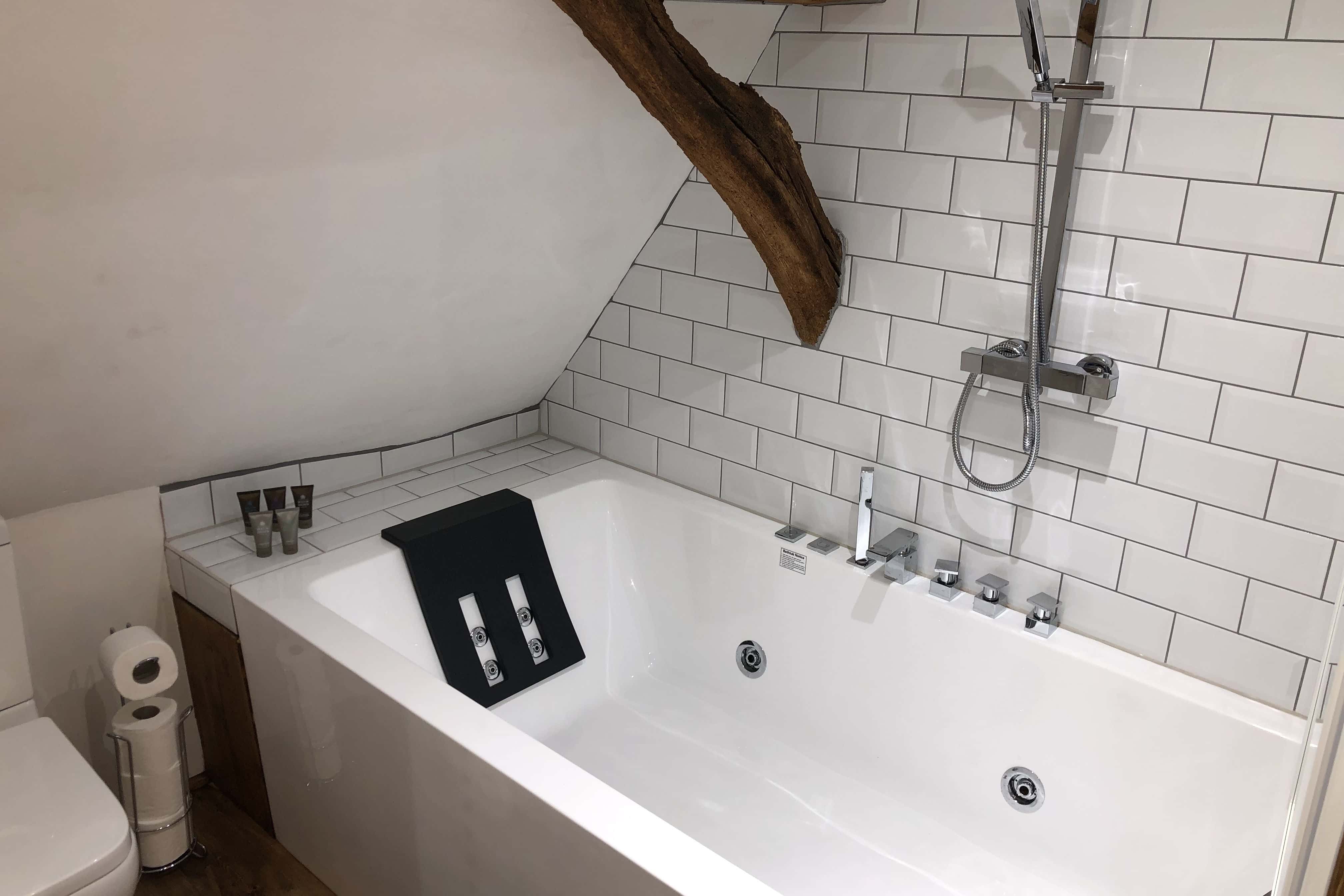 Hertfordshire Barn and Farmhouse 16