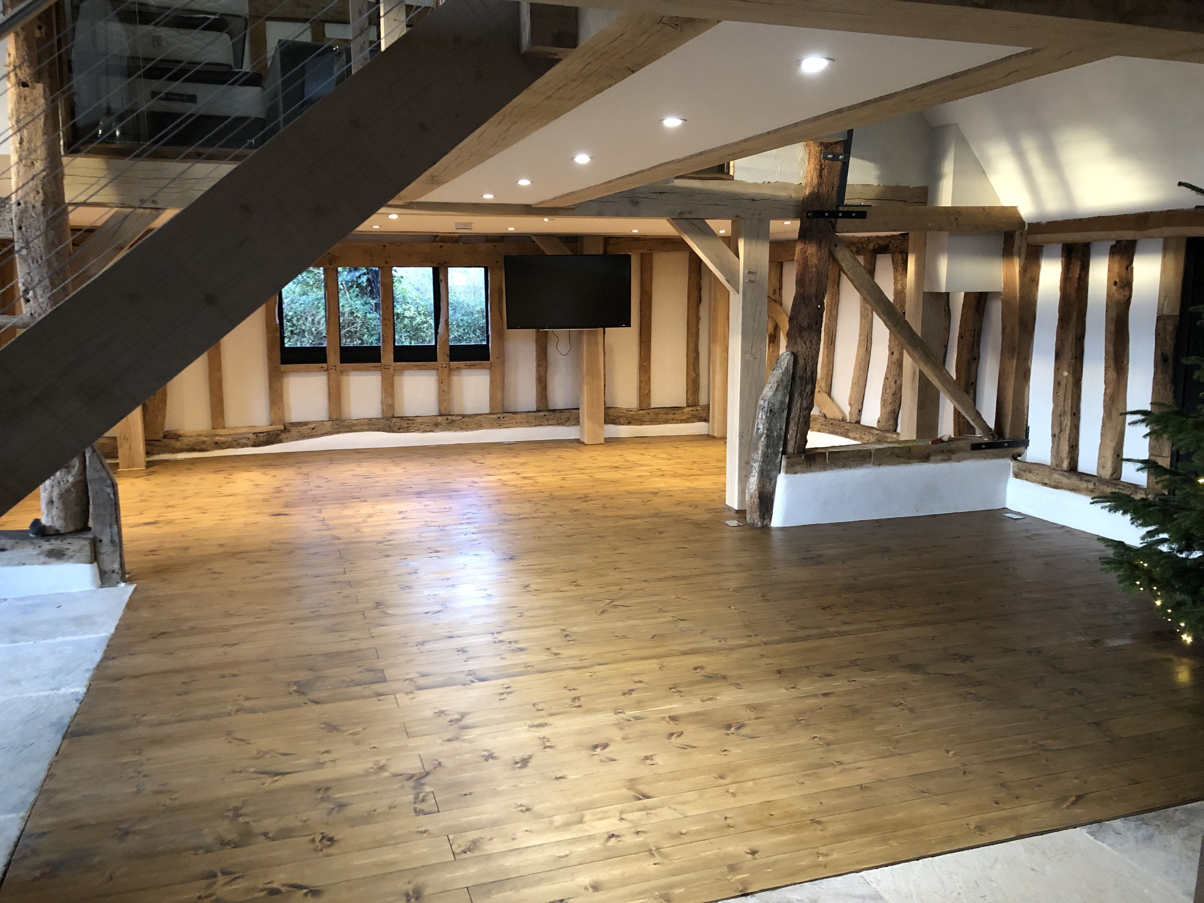 Hertfordshire Barn and Farmhouse 18