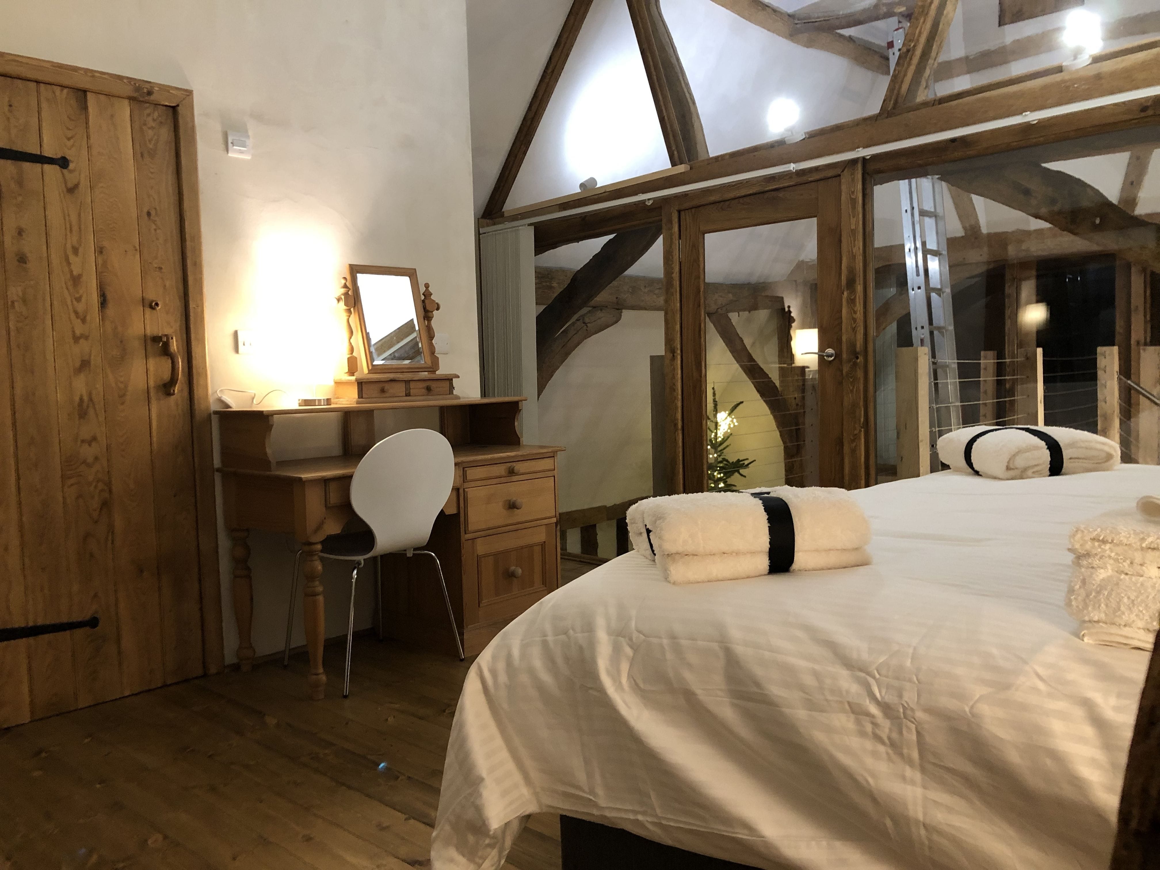 Hertfordshire Barn and Farmhouse 20