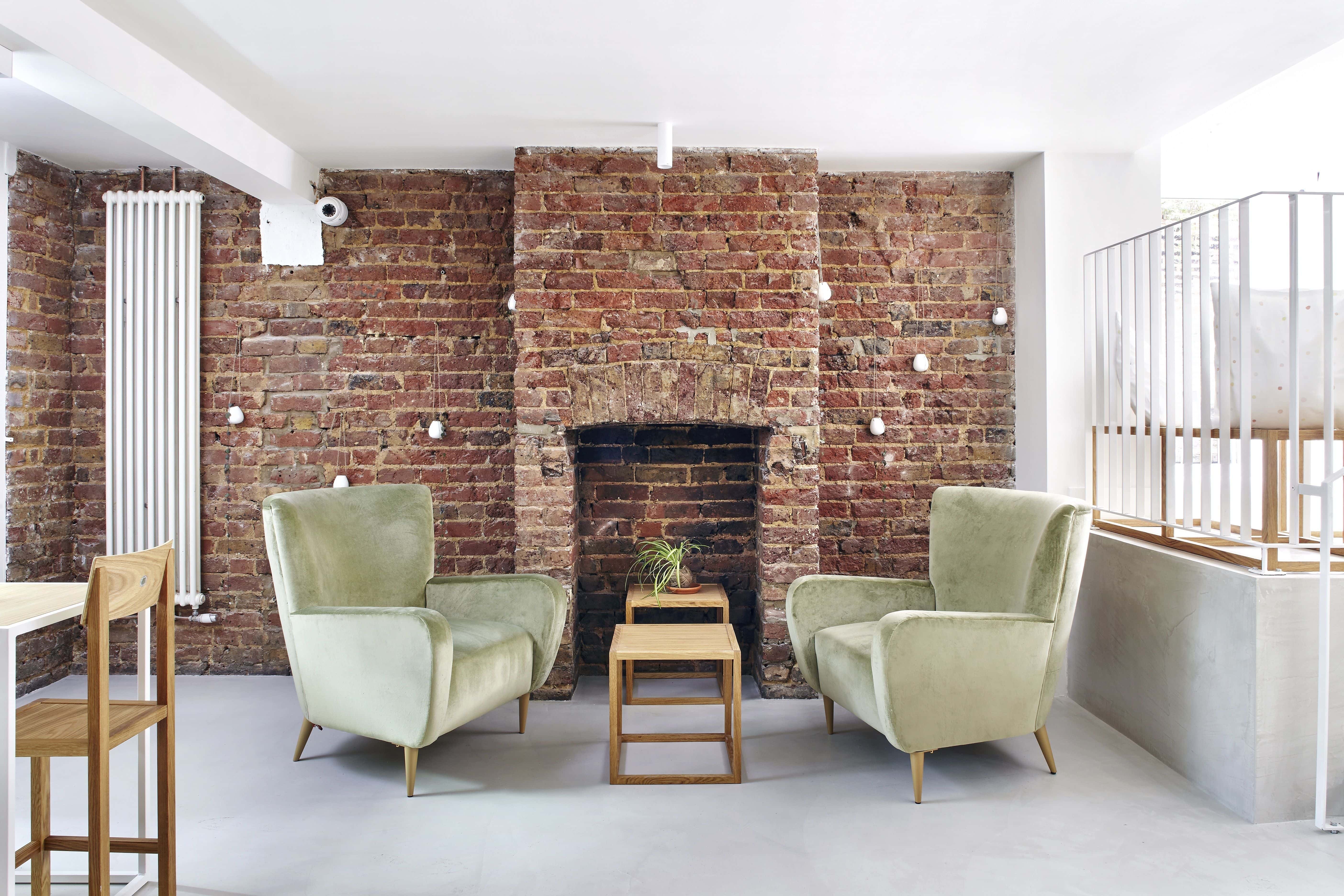 Unico Saloon + Study 0