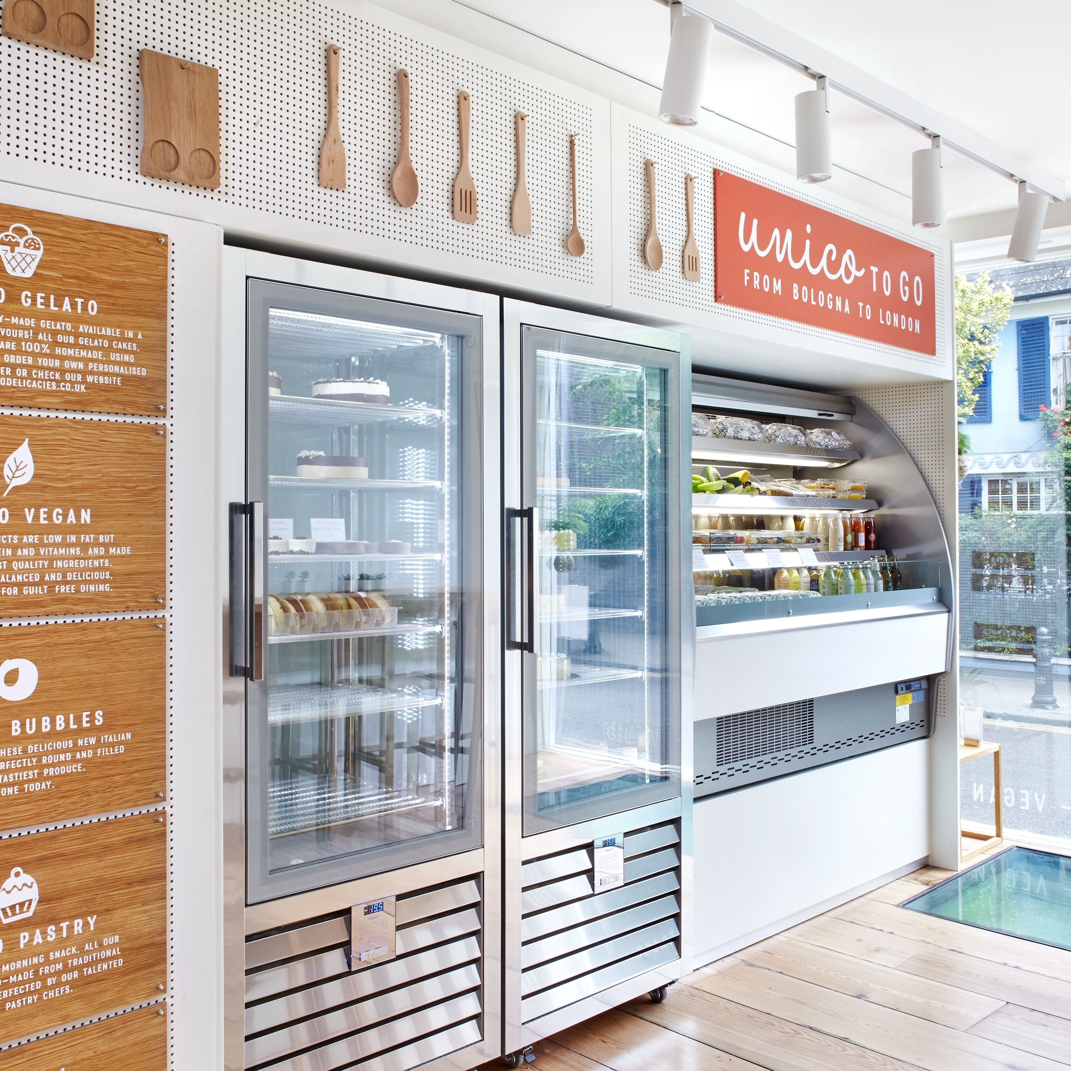 Unico Saloon + Study 4