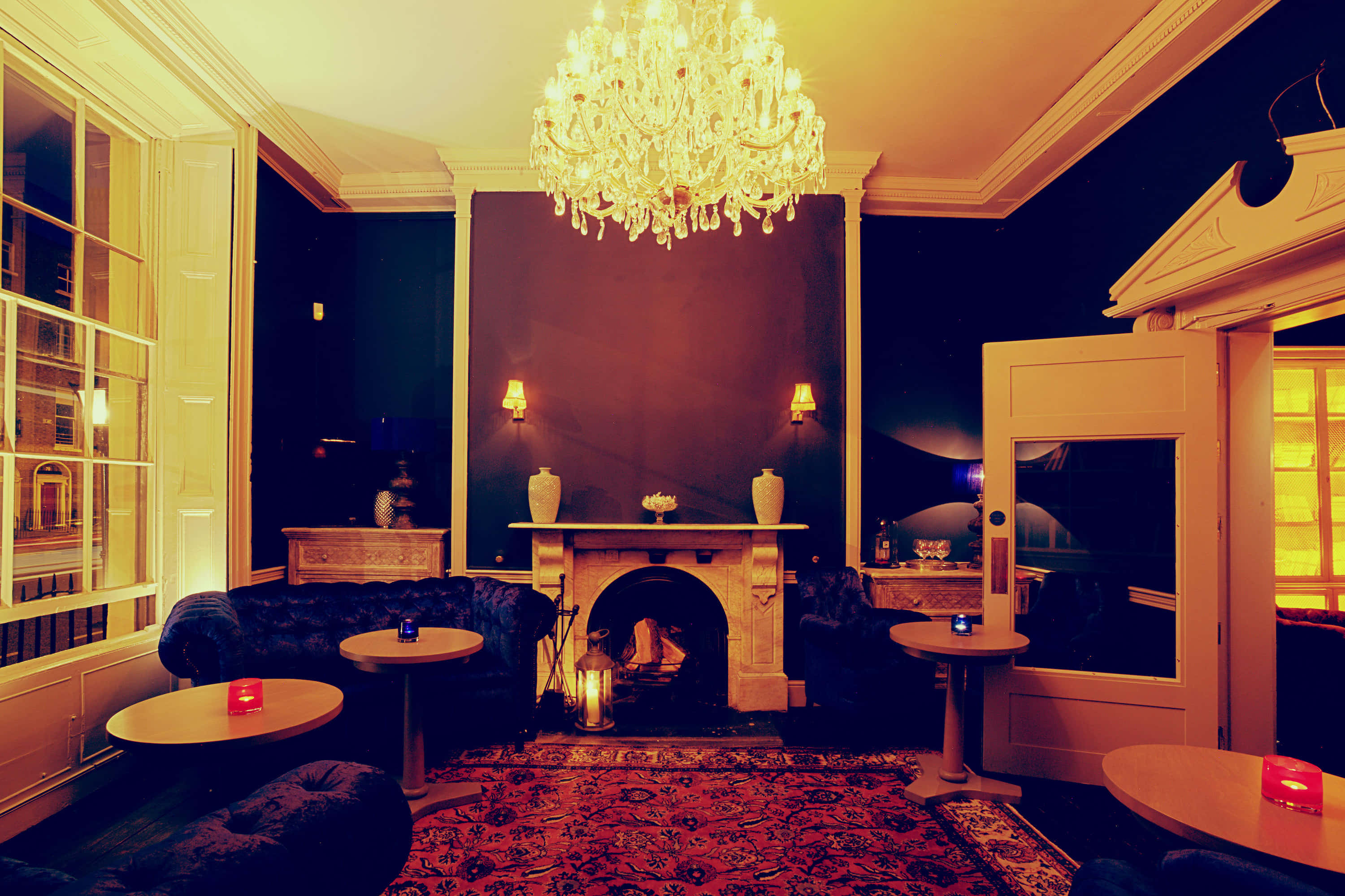 The Gin Library 3D tour