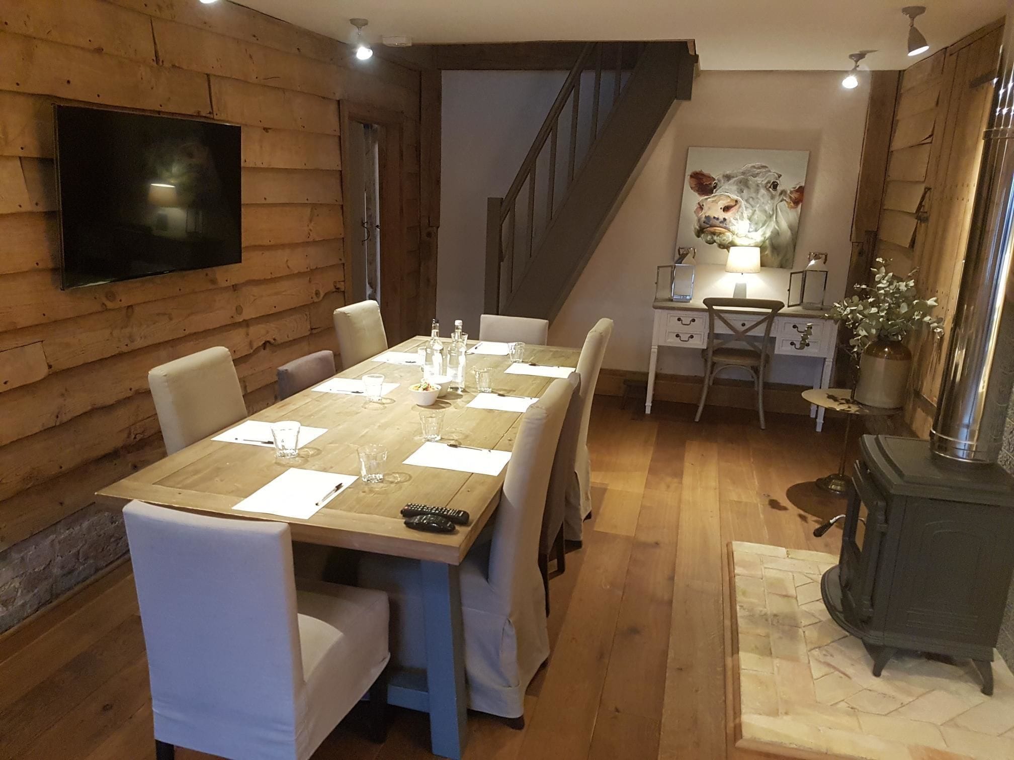 Private event/meeting space 8