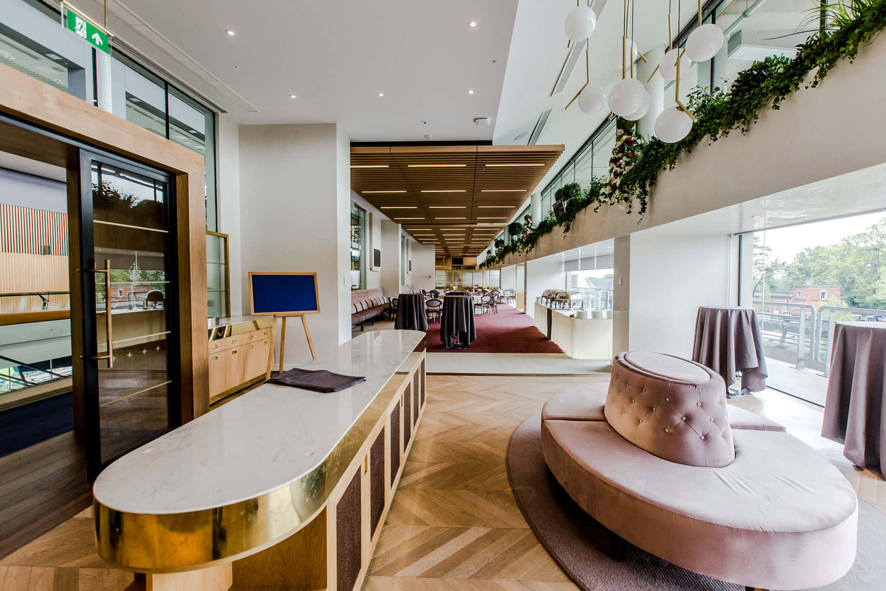 Parade Ring Suite 3D tour