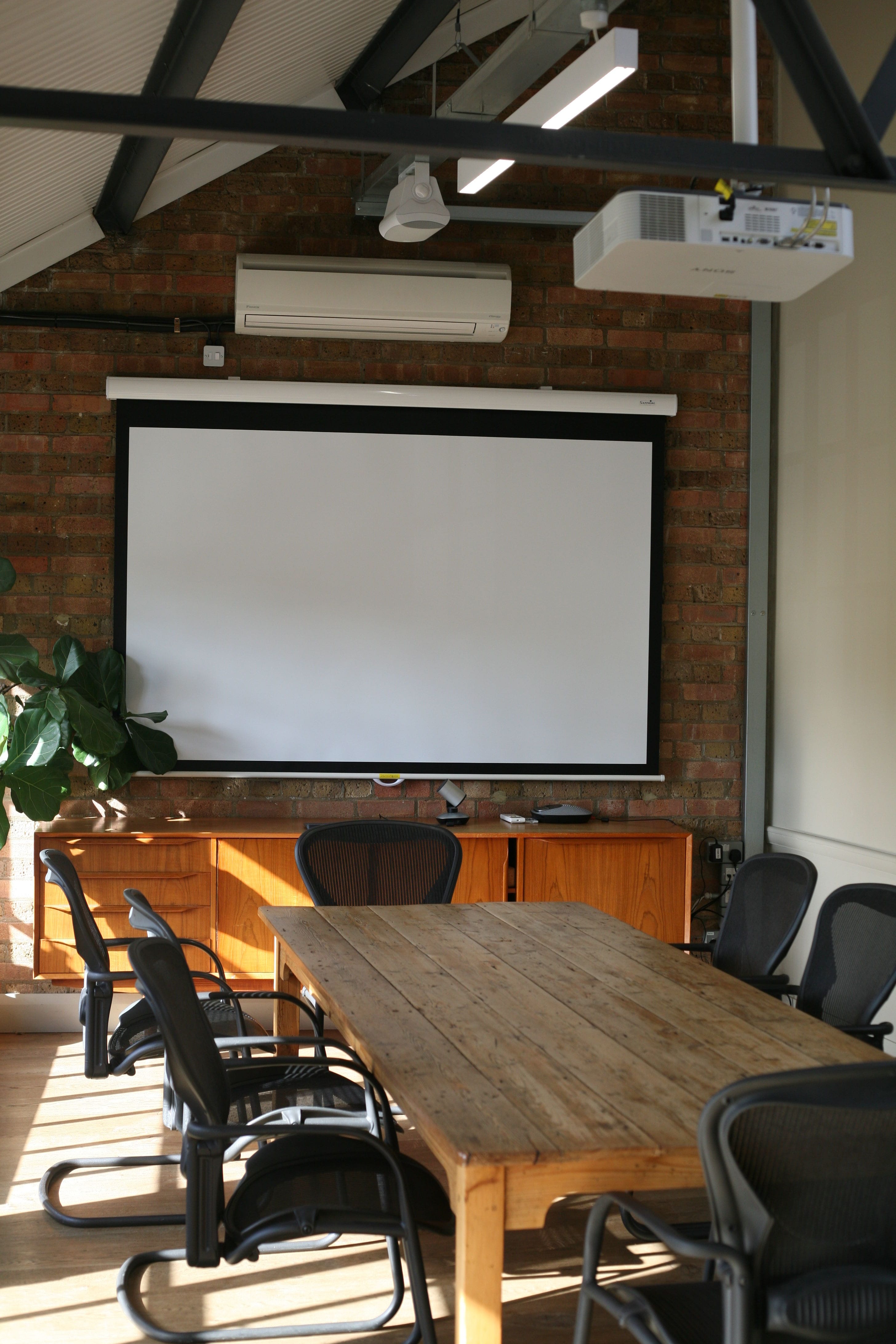 Dalston Lane Meeting Room 1