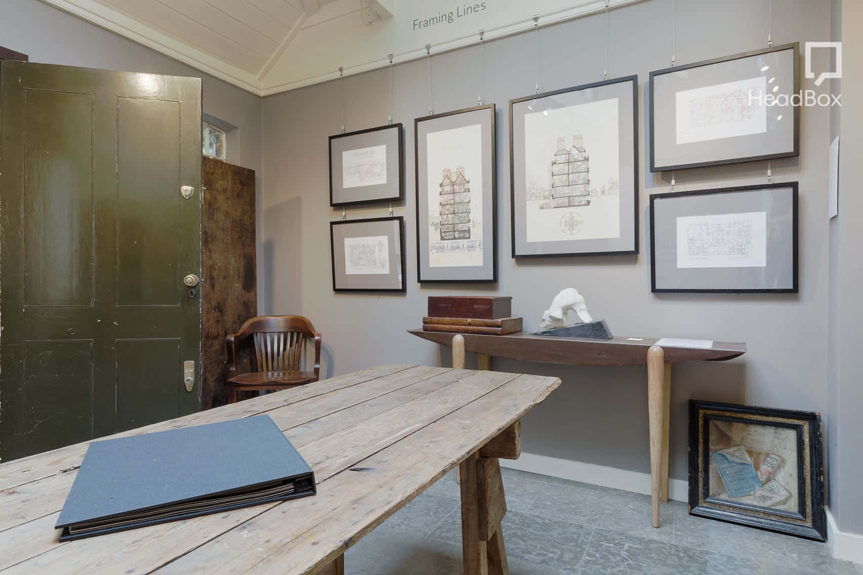 The Courtyard Gallery 0