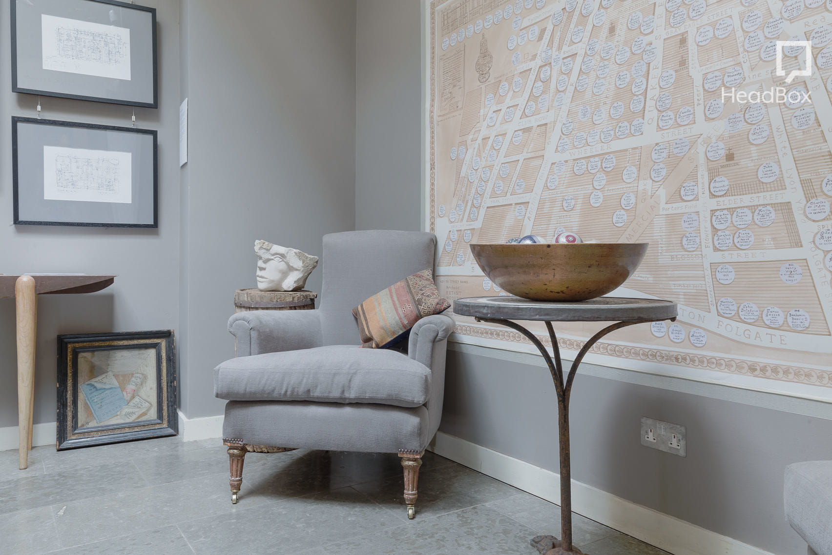 The Courtyard Gallery 4