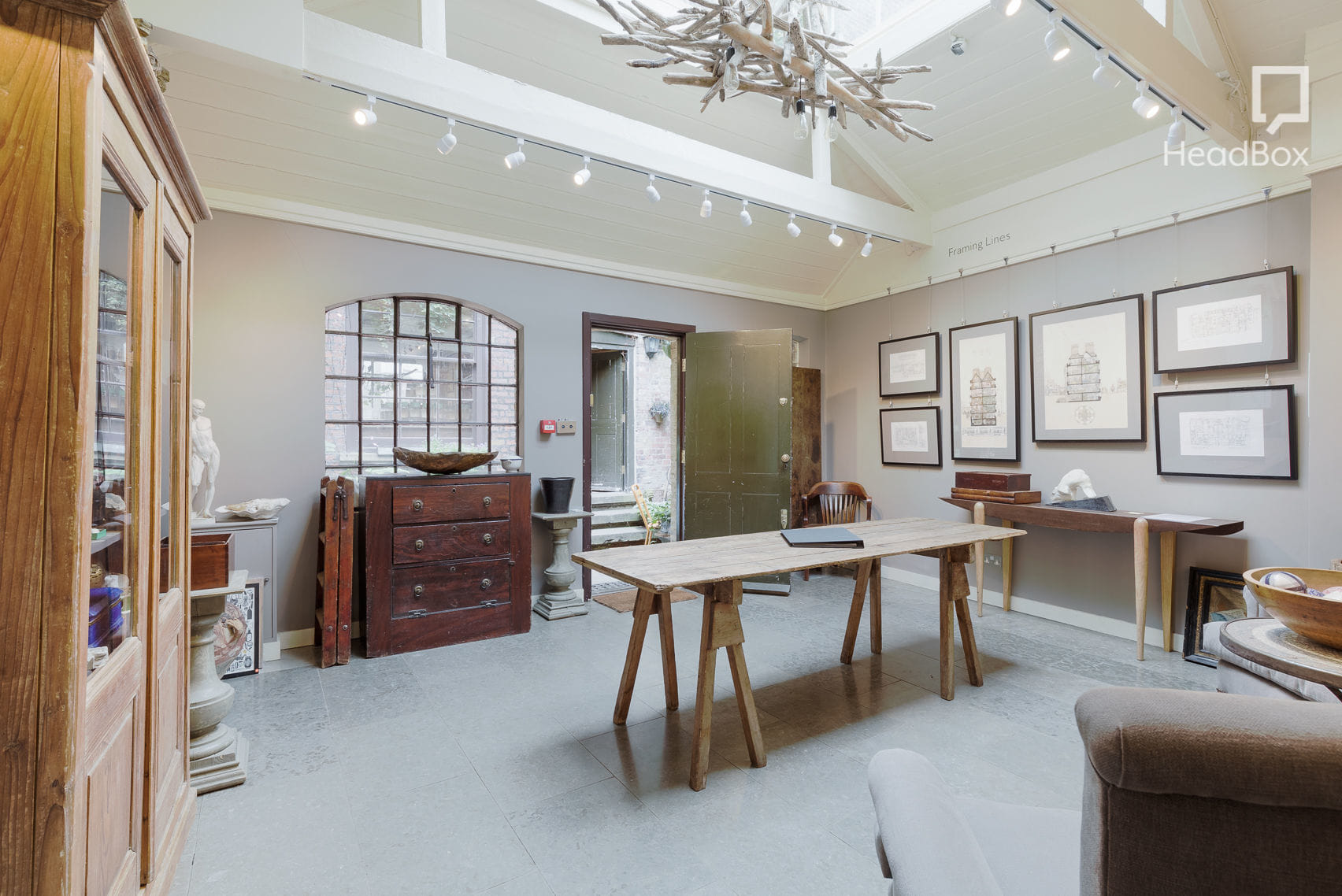 The Courtyard Gallery 6