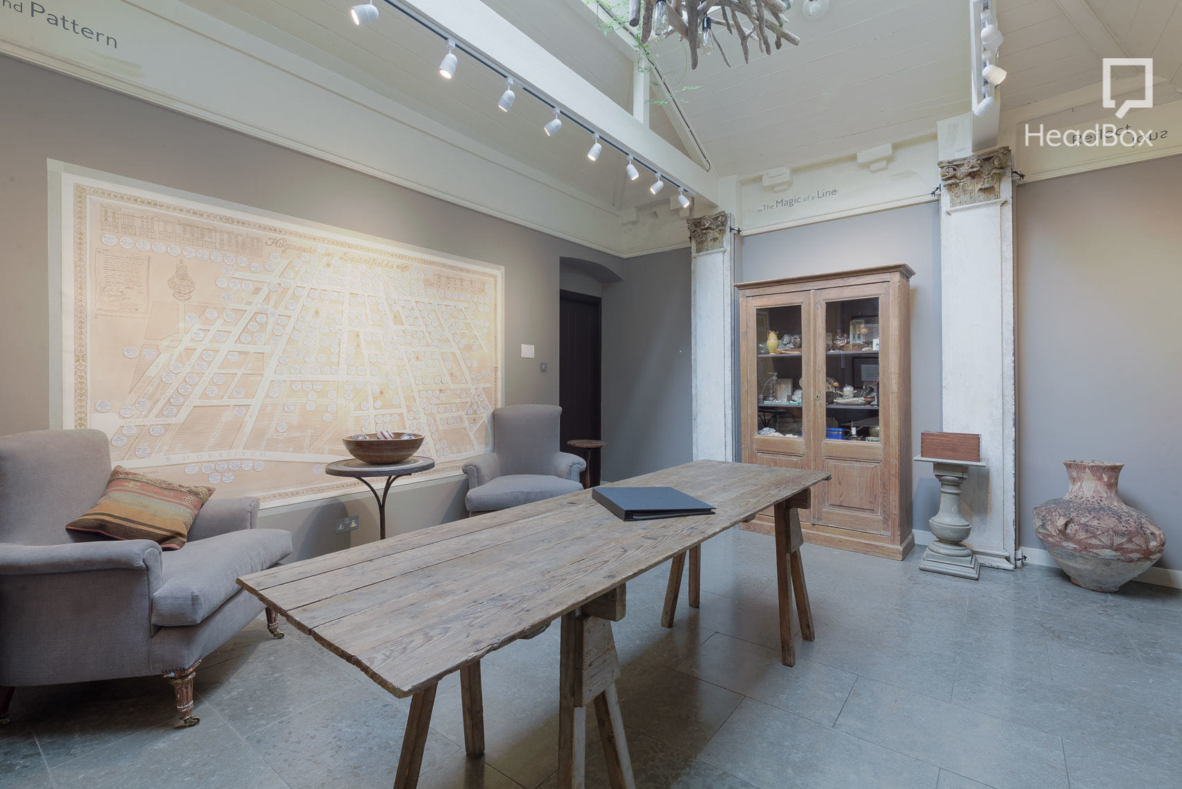 The Courtyard Gallery 11