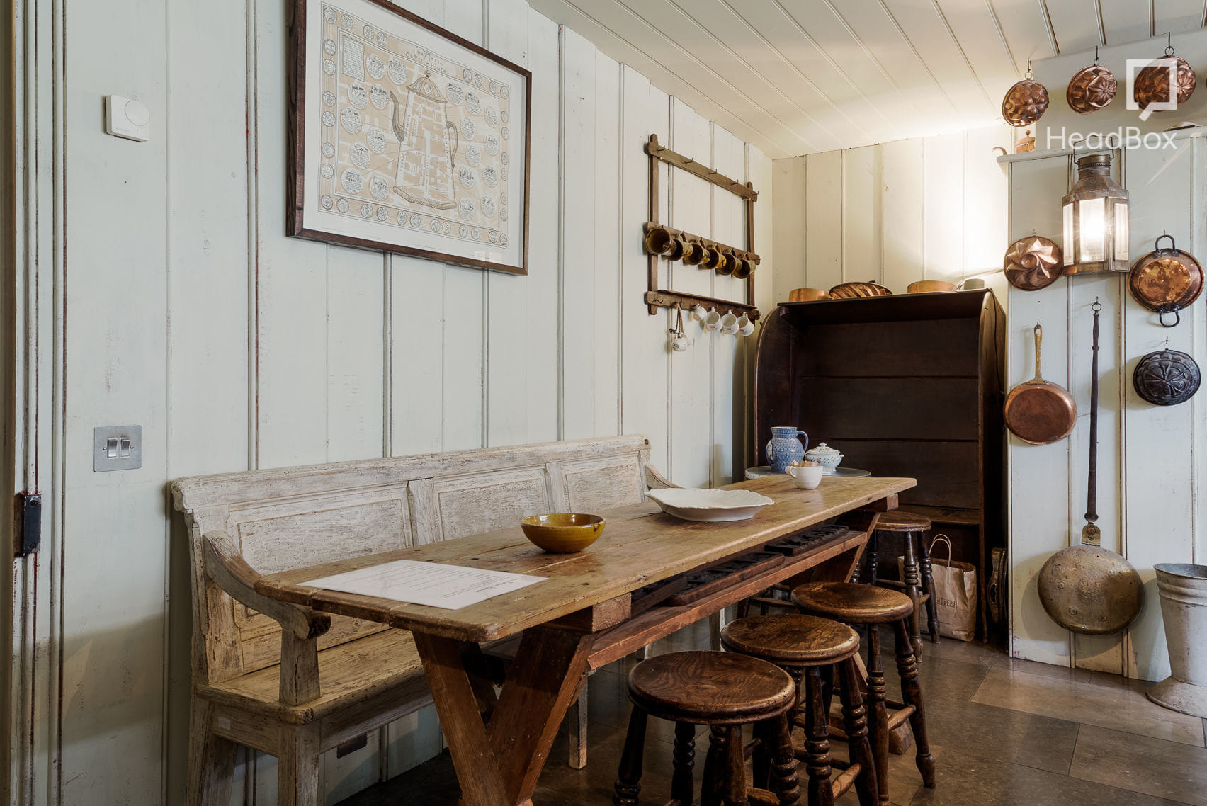 The Courtyard Gallery 22