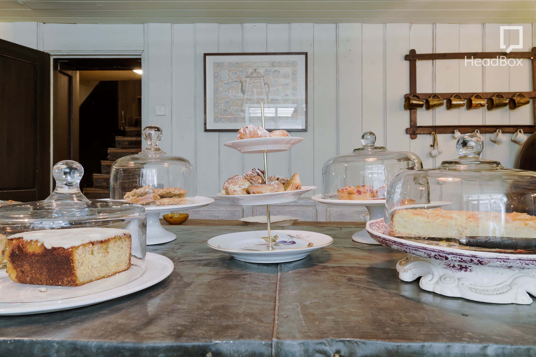 The Courtyard Gallery 23